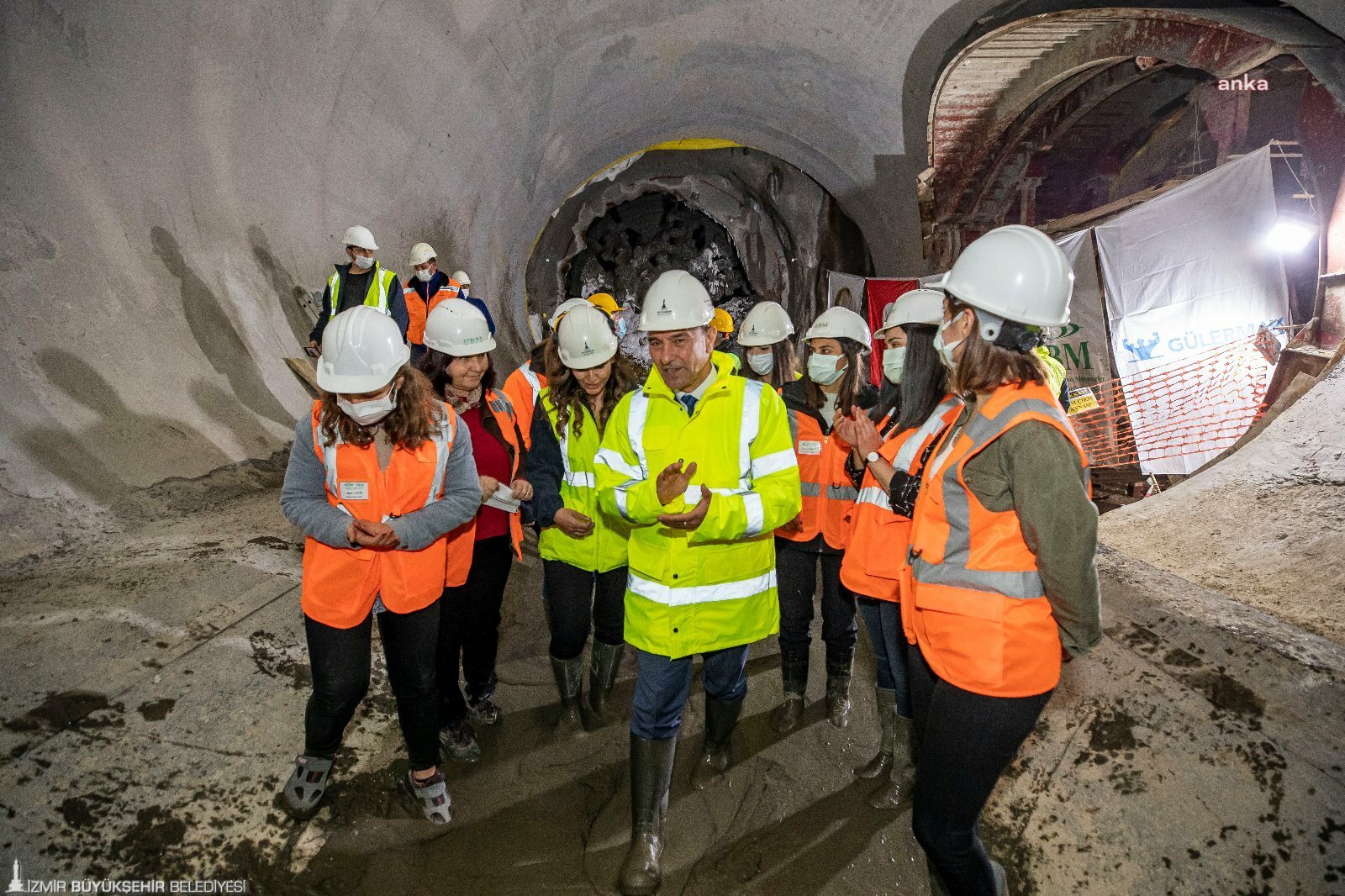 İZMİR'DE KEMALPAŞA METROSU VE ÖRNEKKÖY TRAMVAYI İÇİN ÇALIŞMALAR BAŞLADI