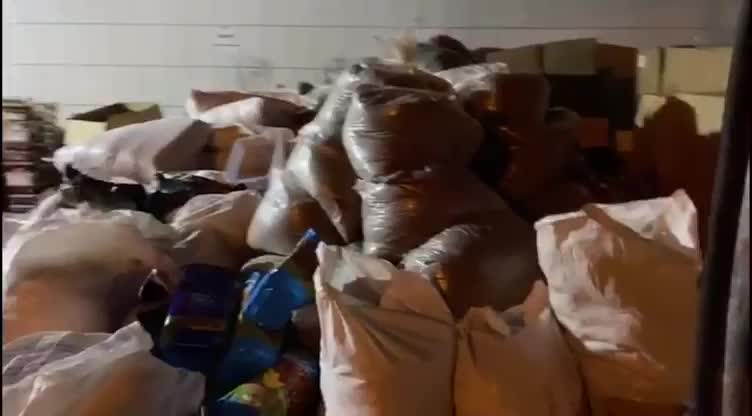 İSTANBUL'DA 4 TON 388 KİLO KAÇAK TÜTÜN ELE GEÇİRİLDİ