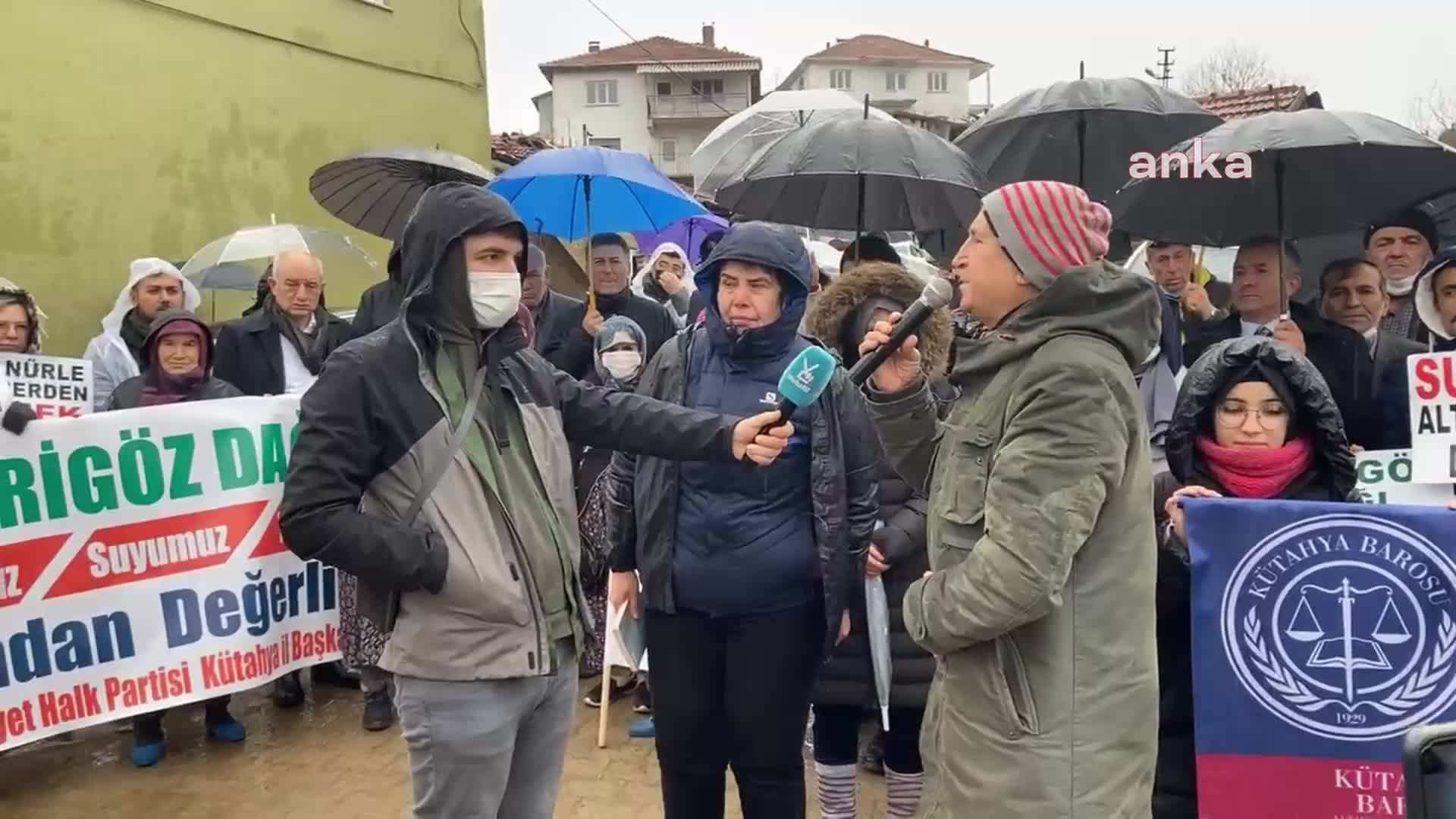 SİMAV'DA ÖRENCİK HALKI KURULMAK İSTENEN ALTIN MADENİNE KARŞI ÇIKTI: "ALTIN TABAĞA KONULUP YENMİYOR"