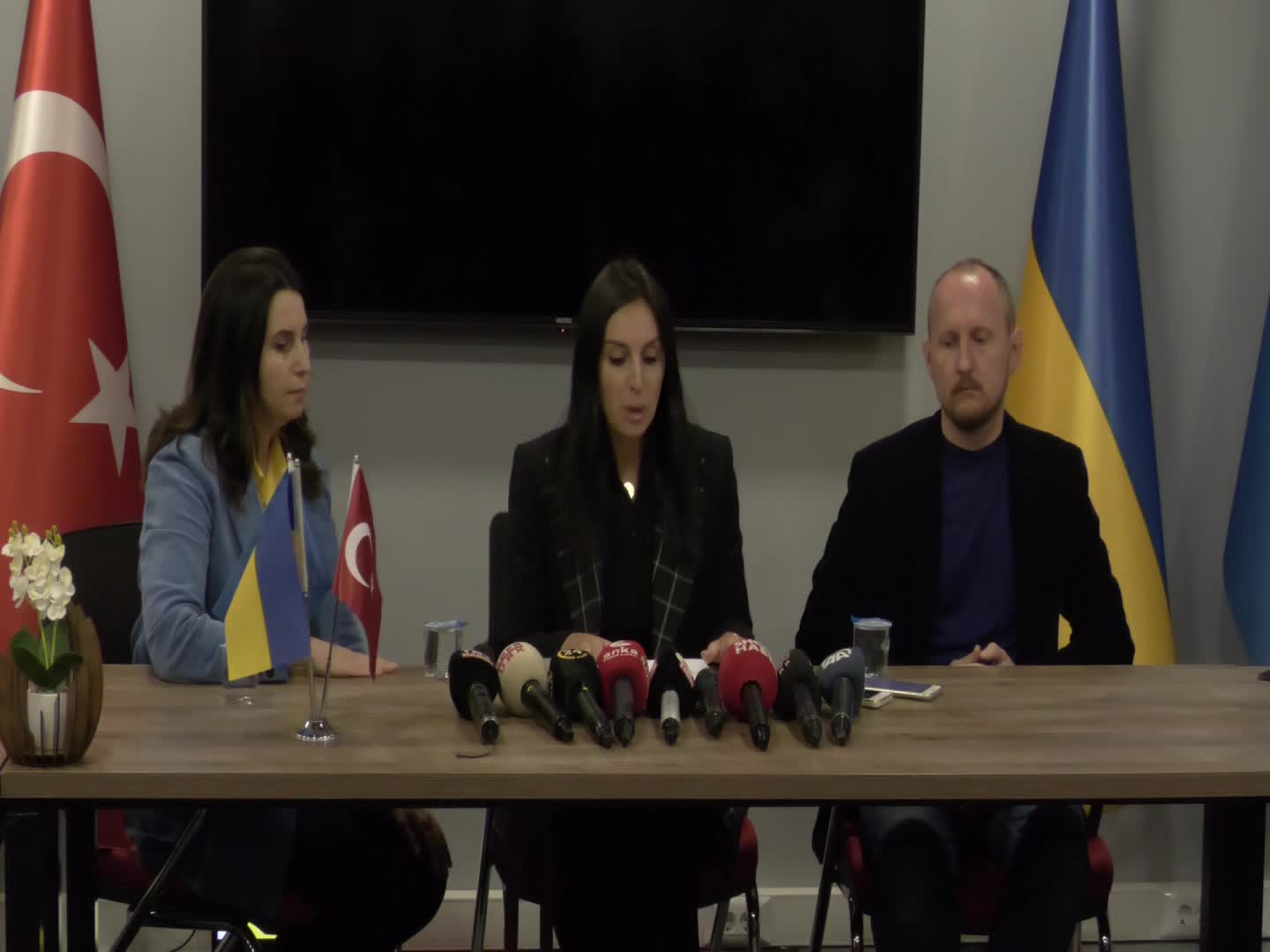 UKRAYNA’DAN TÜRKİYE’YE GELEN ŞARKICI JAMALA: “ŞARKI KLİBİ İÇİN GELECEKTİM, MÜLTECİ OLARAK KAÇMAK ZORUNDA KALDIM”