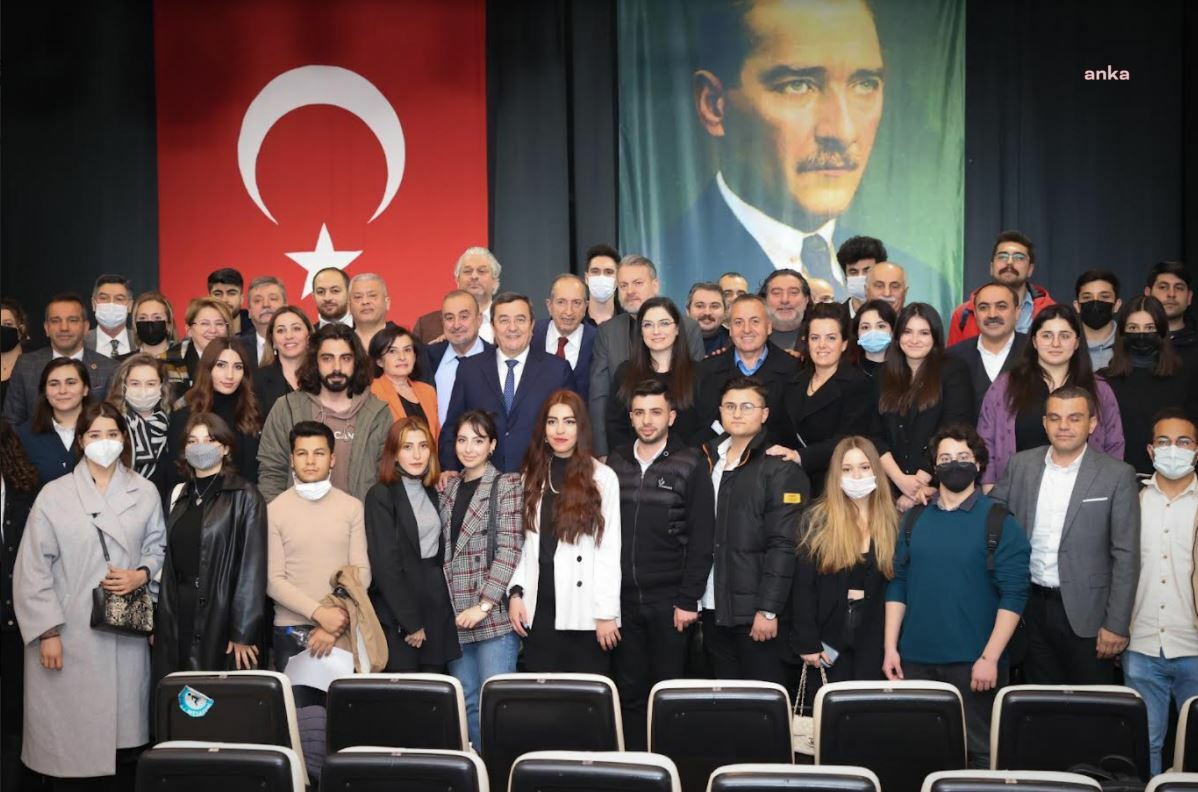 KONAK BELEDİYE MECLİSİ'NİN GENÇ MİSAFİRLERİ
