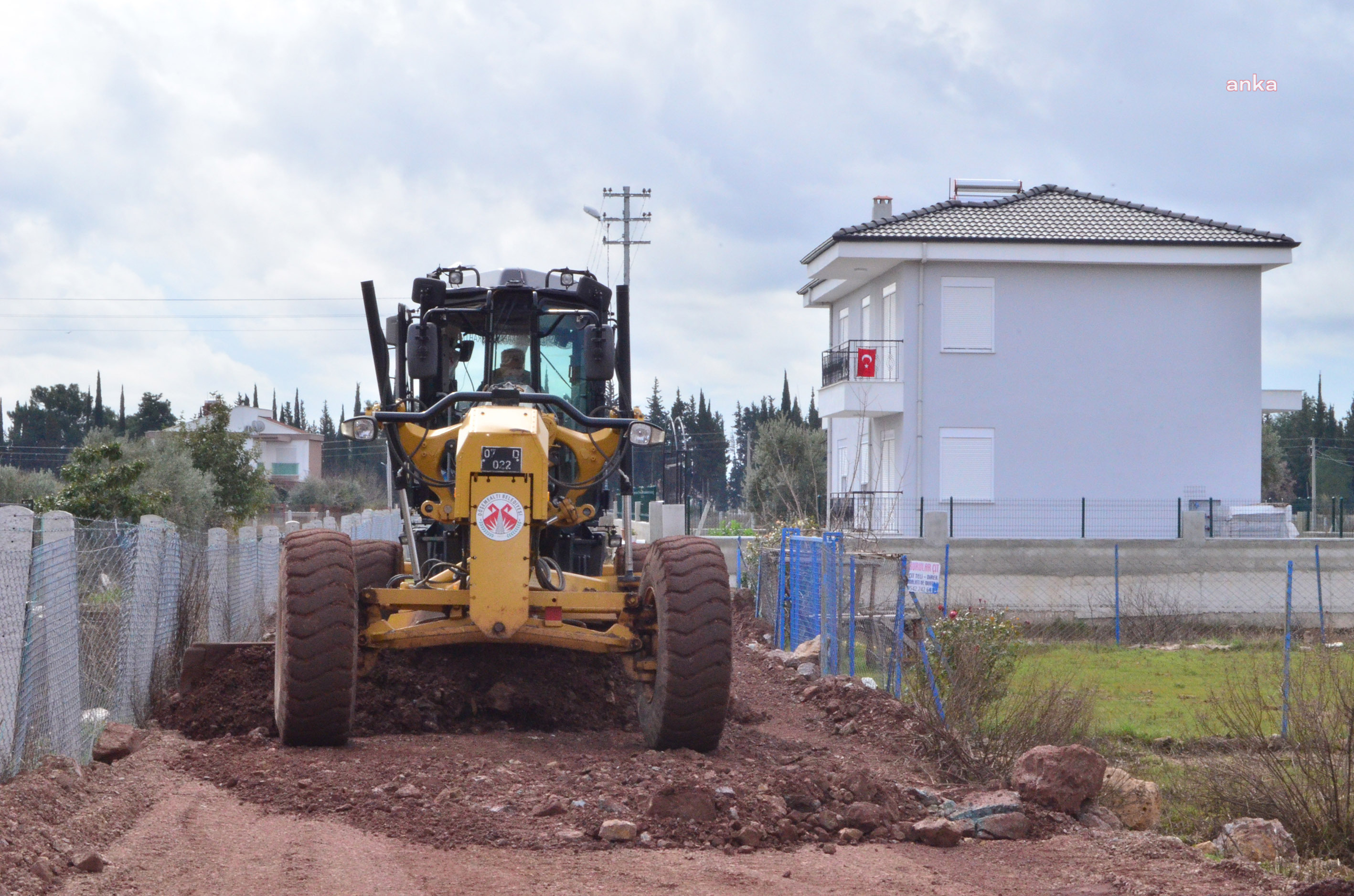 DÖŞEMEALTI’NIN YENİ YOLLARI HİZMETE GİRİYOR