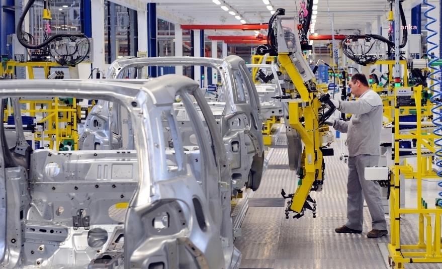 OTOMOBİL VE HAFİF TİCARİ ARAÇ SATIŞI YILIN İLK 2 AYINDA YÜZDE 14,1 AZALDI