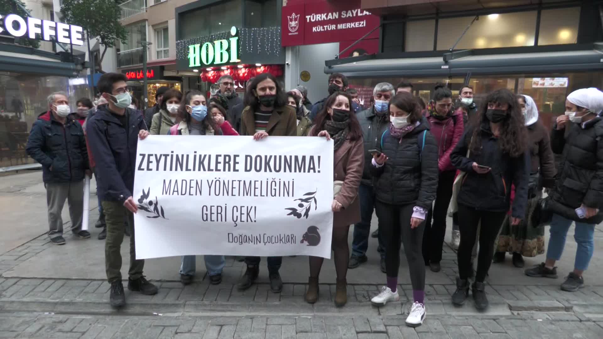 İZMİR’DE 'MADEN YÖNETMELİĞİ' PROTESTOSU: "ORMAN ARAZİLERİ İÇİN DE TEHDİT"
