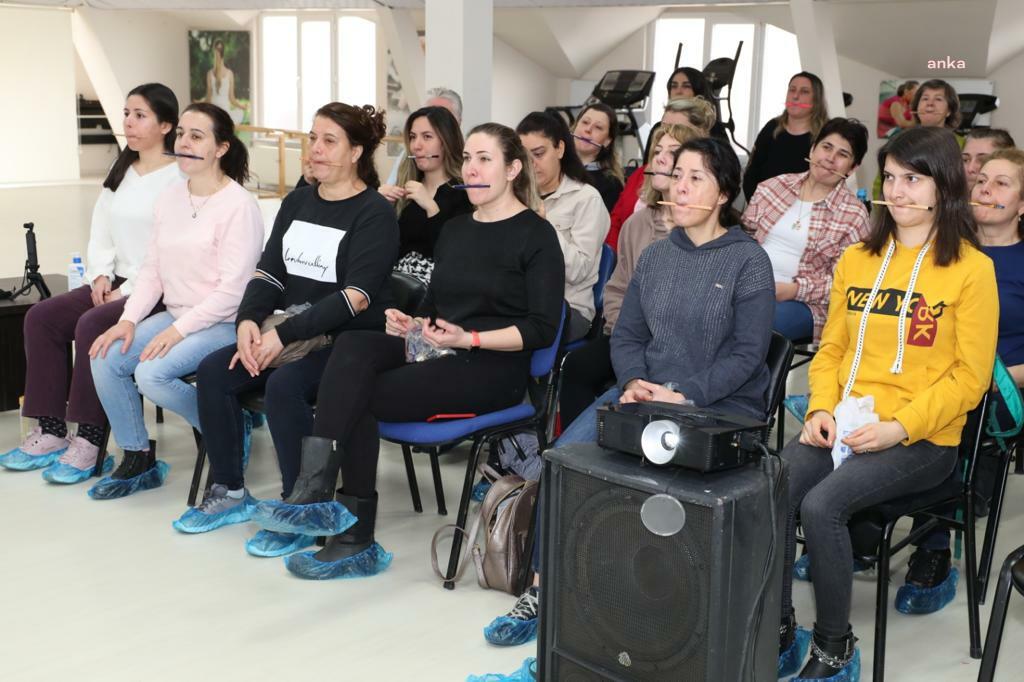 ODUNPAZARI BELEDİYESİ'NDEN KADINLARA YÜZ YOGASI ATÖLYESİ