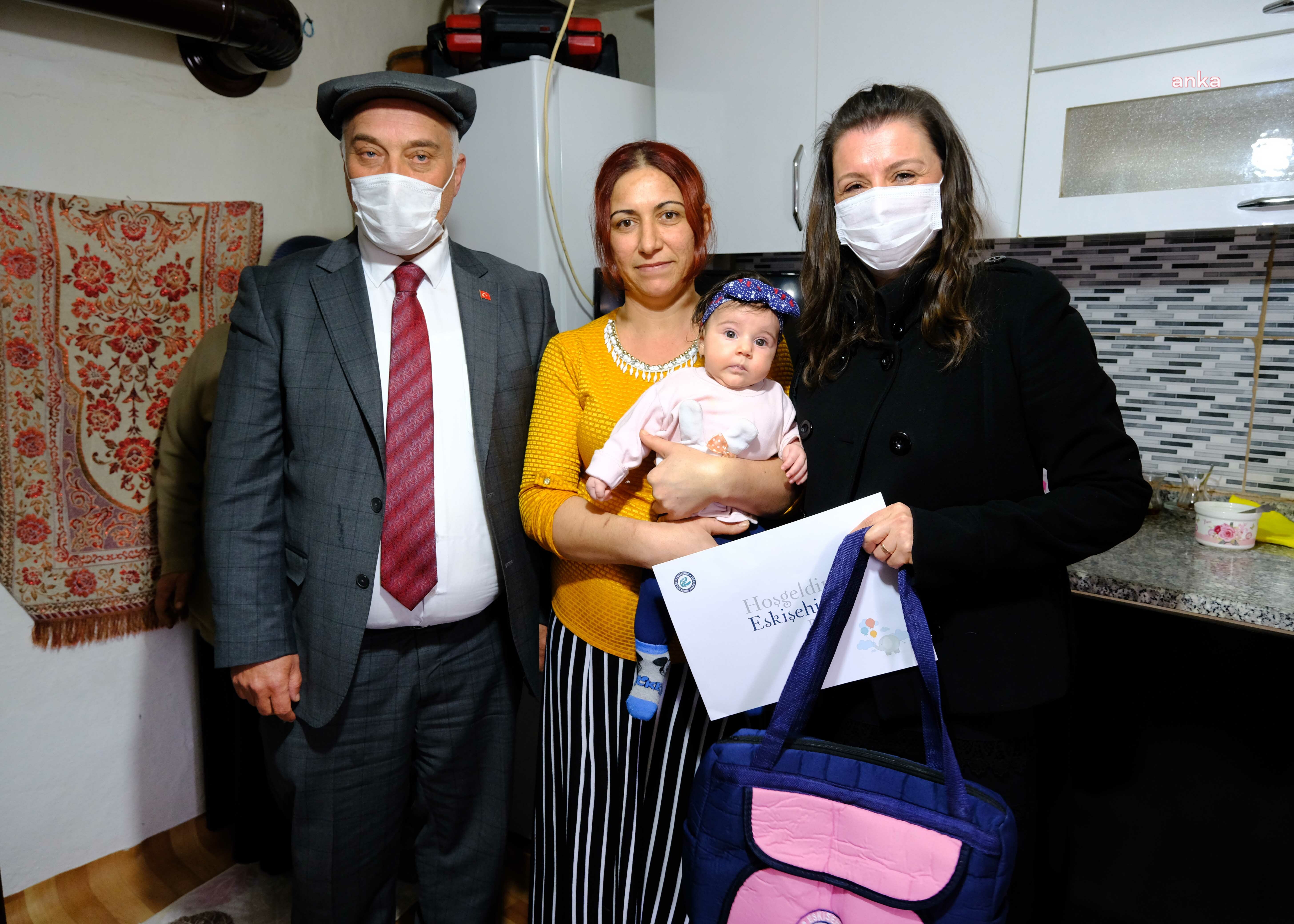 ESKİŞEHİR BÜYÜKŞEHİR'İN "HOŞ GELDİN BEBEK" ZİYARETLERİ SÜRÜYOR