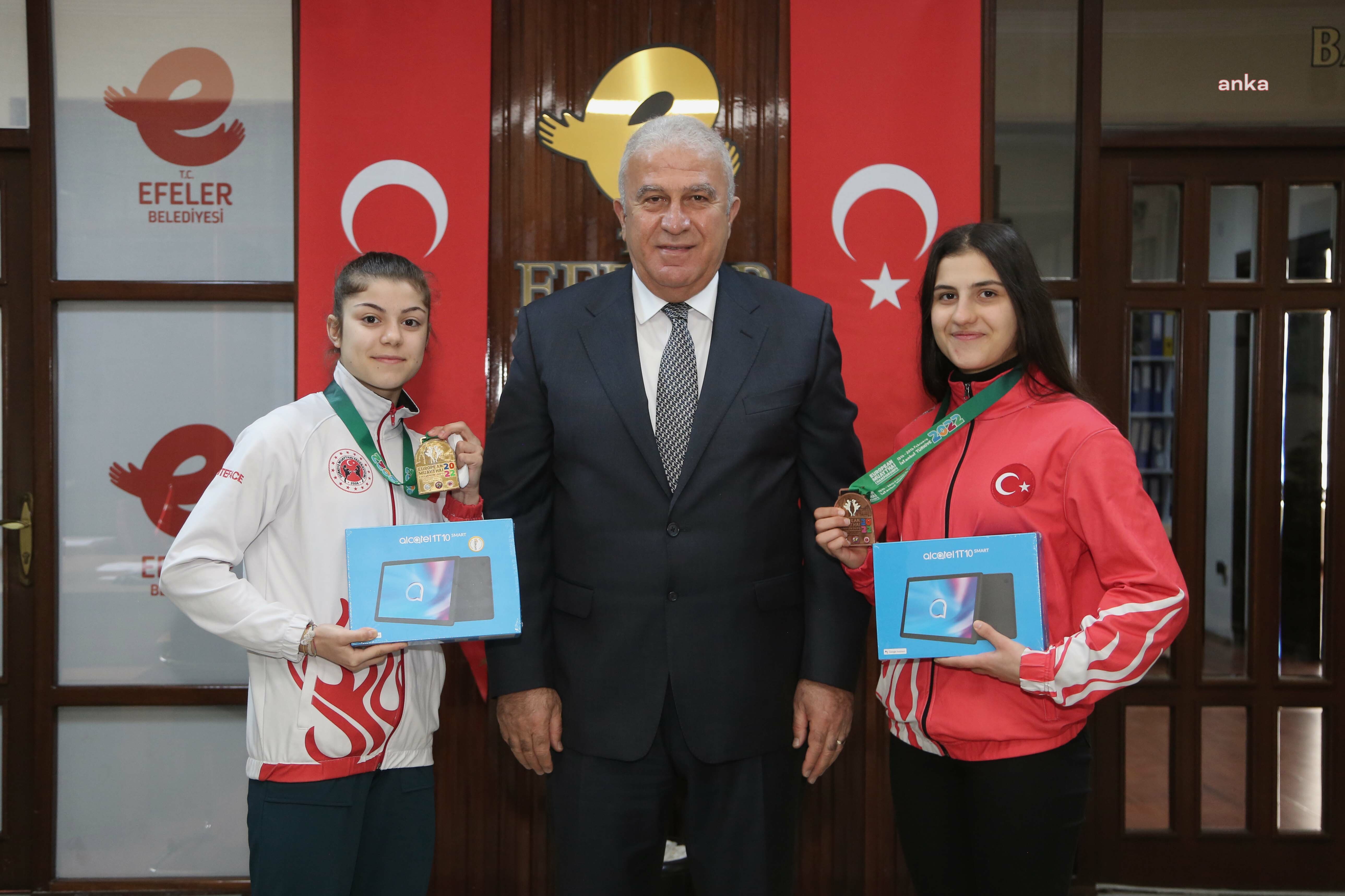 EFELER BELEDİYE BAŞKANI ATAY, ŞAMPİYONLARI AĞIRLADI