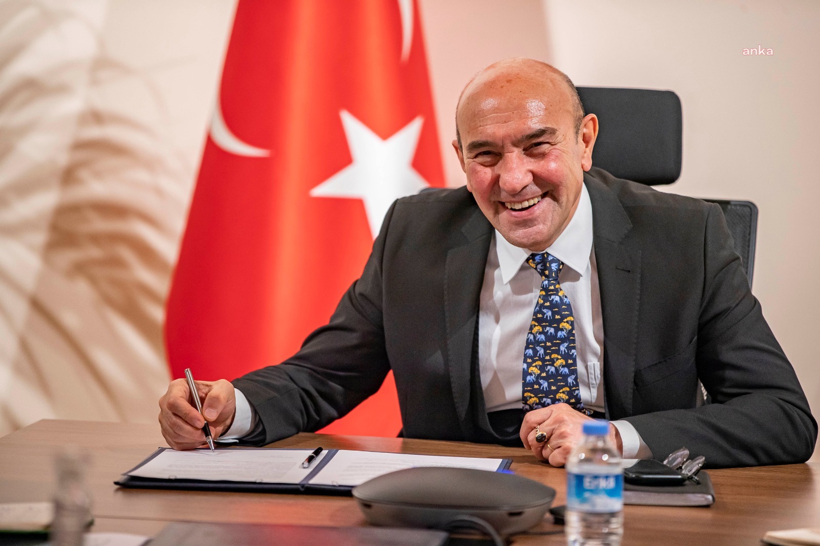 BAŞKAN SOYER: “YÖNETMELİĞİN İPTALİ DAVASINI AÇTIK. ZEYTİNLİKLERİMİZİ RANTA KURBAN ETTİRMEYECEĞİZ”
