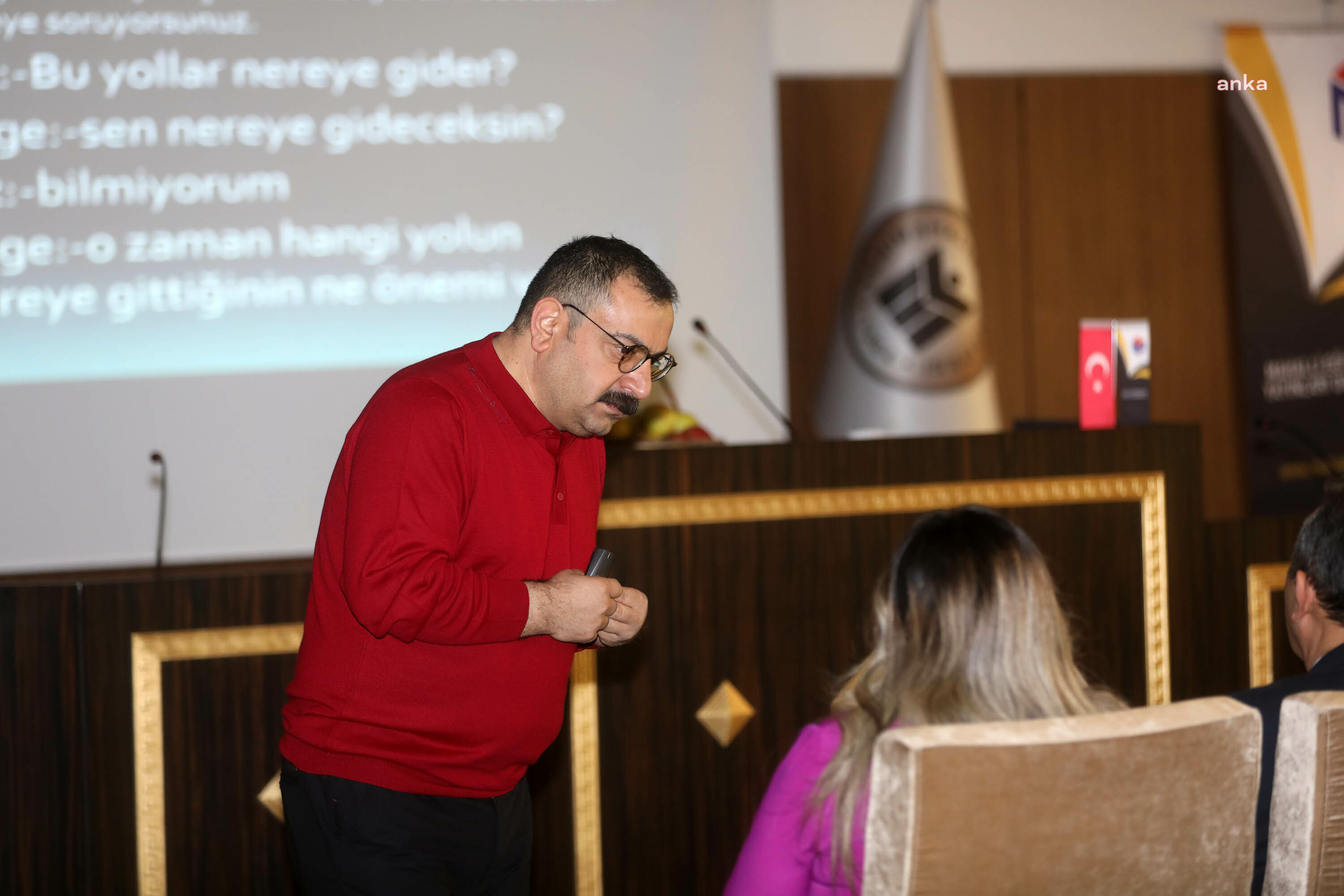 YENİMAHALLE’DE KİŞİSEL GELİŞİM SEMİNERİ