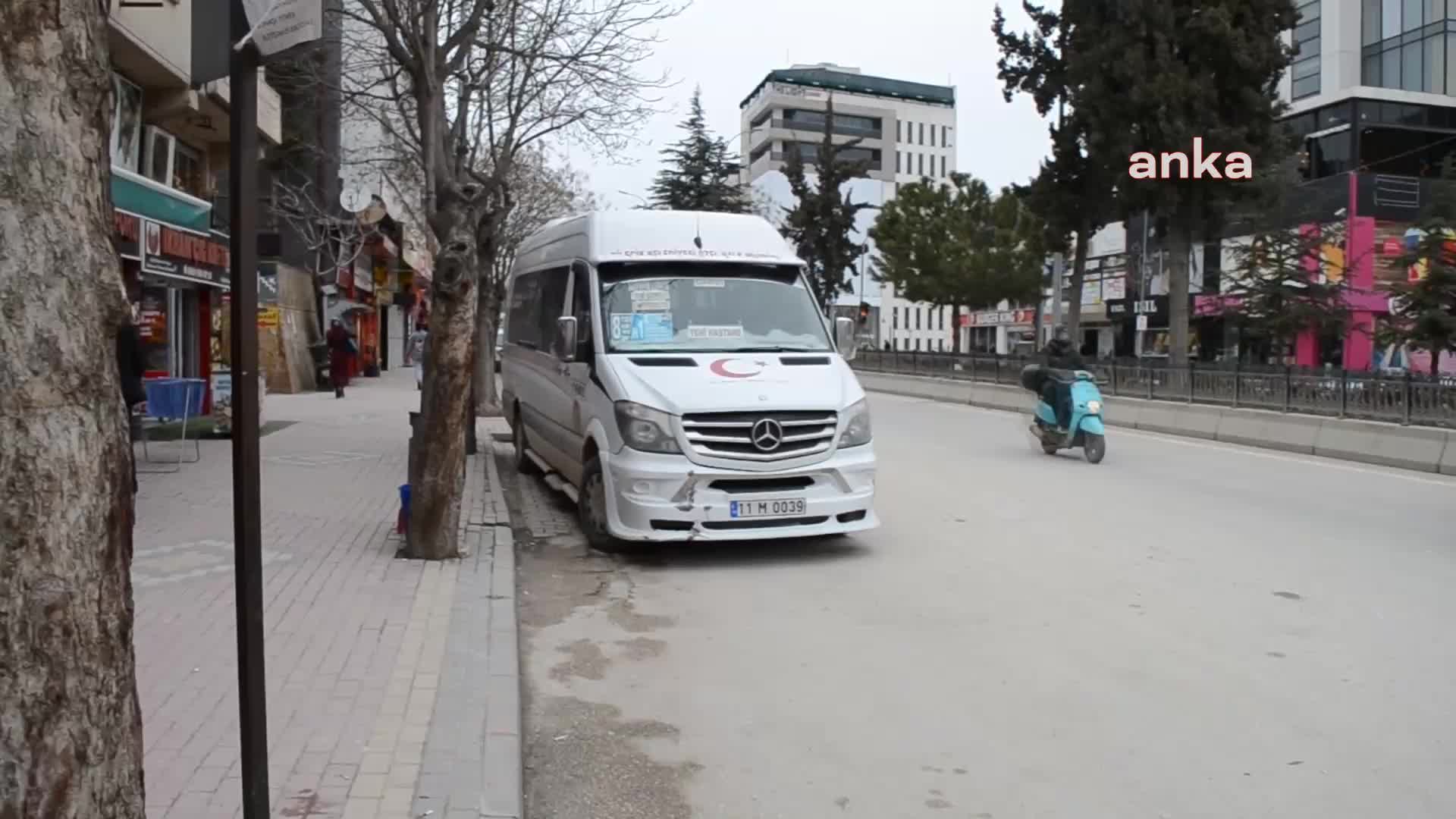 AKARYAKIT ZAMMI SONRASI DOLMUŞÇULAR:  "BİTTİK, EVE EKMEK GÖTÜREMİYORUZ"