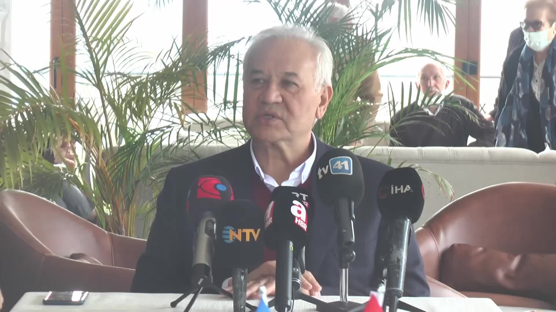 KIRIM DERNEKLERİ FEDERASYONU BAŞKANI ARACI: "BU, KIRIM TATARLARININ SAVAŞI DEĞİL. BİZİM TARAF OLMAMIZA GEREK YOK"