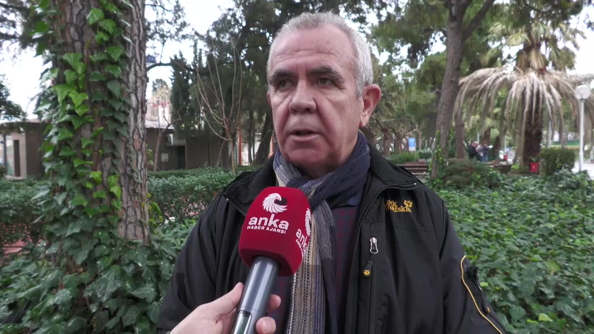 İZMİR'DEN AYÇİÇEK YAĞI UYARISI: “AYÇİÇEK YAĞI KRİZİNİN, HAYVANCILIK KRİZİNE EVRİLMESİ TEHLİKESİYLE DE KARŞI KARŞIYAYIZ”