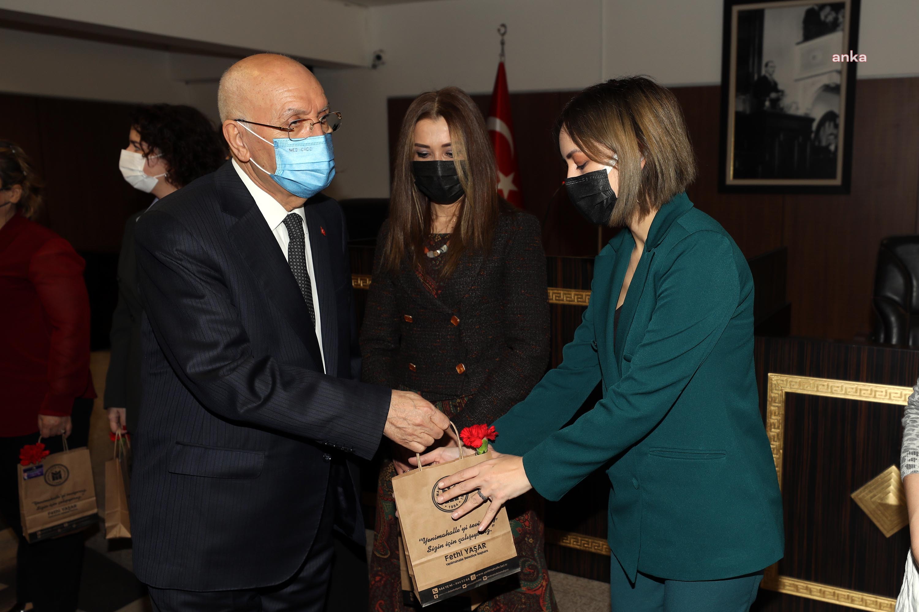 YENİMAHALLE BELEDİYE BAŞKANI YAŞAR, 8 MART DÜNYA KADINLAR GÜNÜ’NÜ KUTLADI