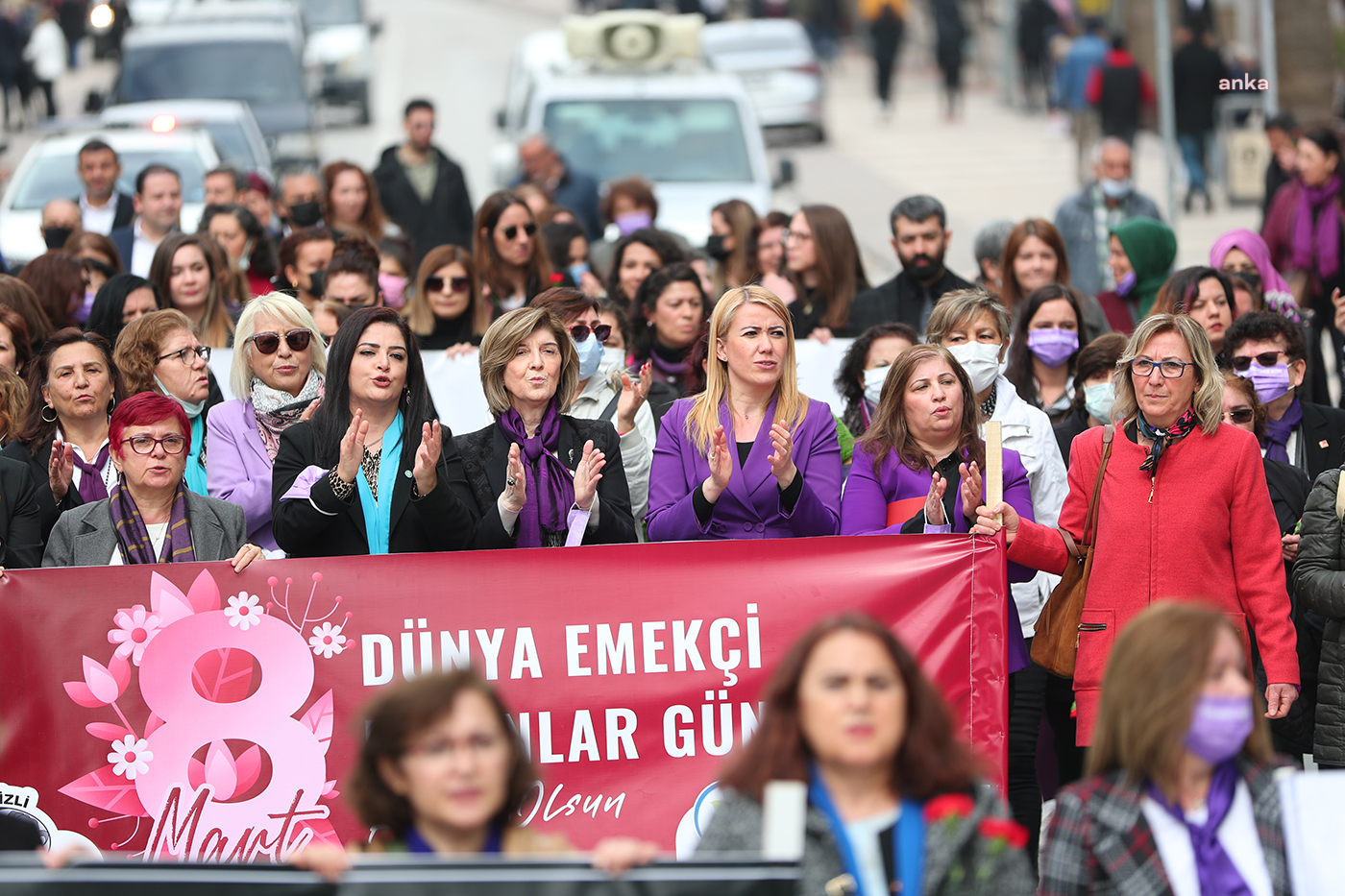 MERKEZEFENDİ BELEDİYE BAŞKANI DOĞAN, KADINLAR GÜNÜ’NDE KADIN HAKLARI İÇİN YÜRÜDÜ