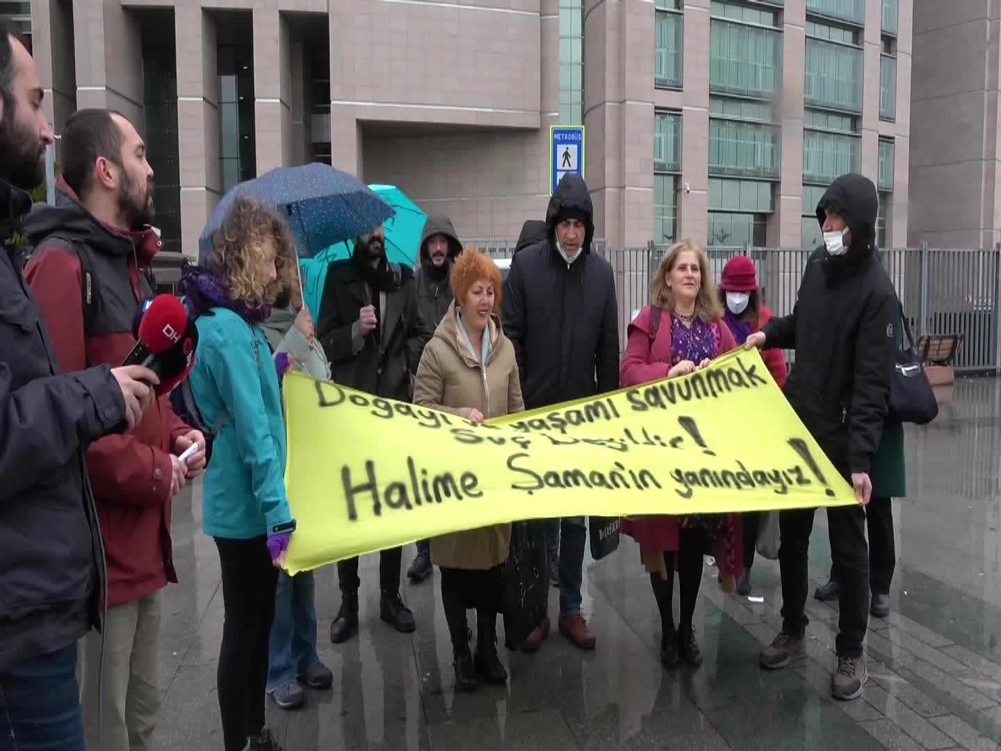 MARMARİS’TE SİNPAŞ’IN DAVA AÇTIĞI ÇEVRECİ KADIN, İSTANBUL'DA HAKİM KARŞISINA ÇIKTI