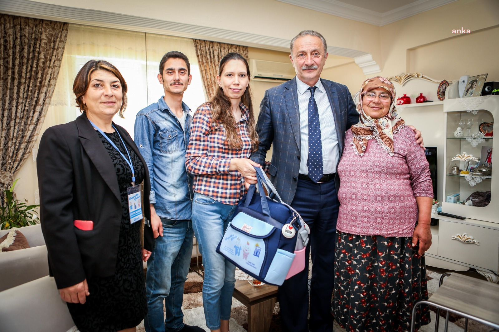 DİDİM BELEDİYESİ EKİPLERİ, "HOŞ GELDİN BEBEK" PROJESİ KAPSAMINDA KISA SÜREDE BİNLERCE AİLEYE ULAŞTI