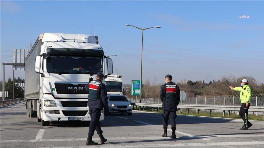 TIR VE KAMYONLARIN İSTANBUL'A GİRİŞİ YASAKLANDI