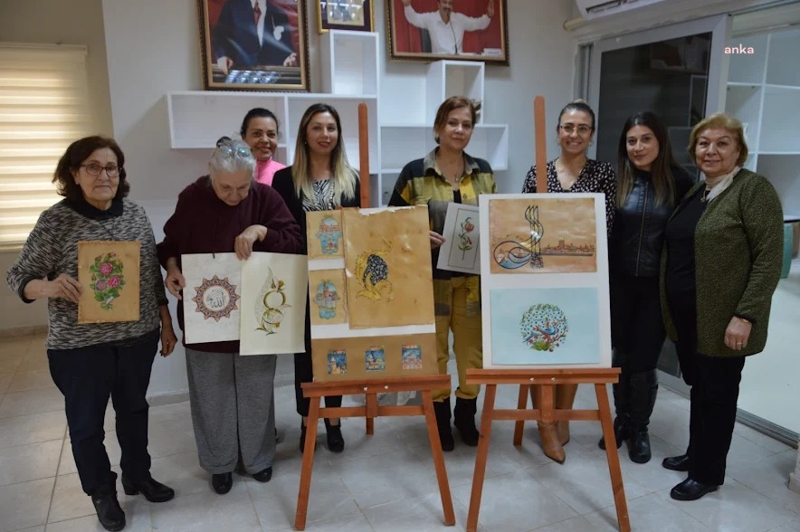 ÇUKUROVA BELEDİYESİ, KAYBOLMAYA YÜZ TUTAN EL SANATLARINI, DÜZENLEDİĞİ KURSLARLA YAŞATIYOR