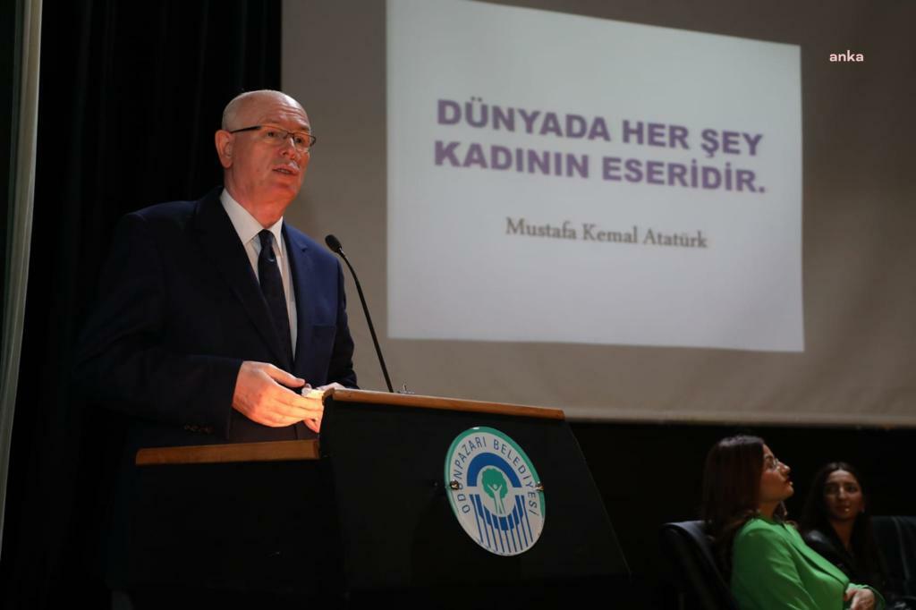 SOSYAL MEDYANIN BAŞARILI GİRİŞİMCİLERİ ODUNPAZARI’NDA KADINLARLA BULUŞTU