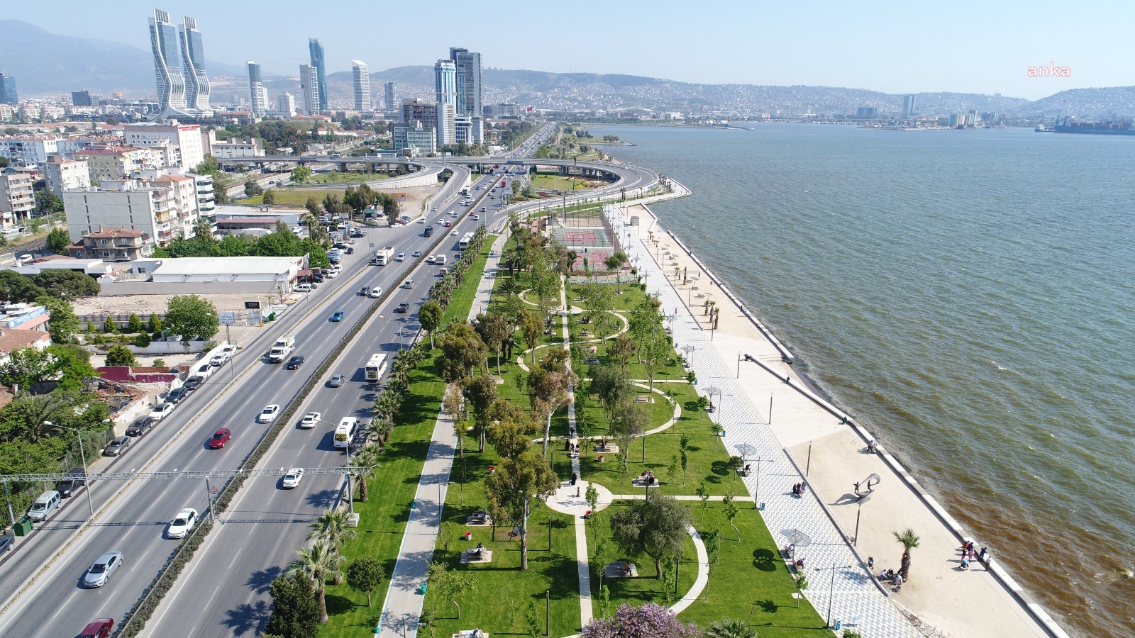 İZMİRDENİZ PROJESİ DÜNYA ÖRNEKLERİ ARASINDA