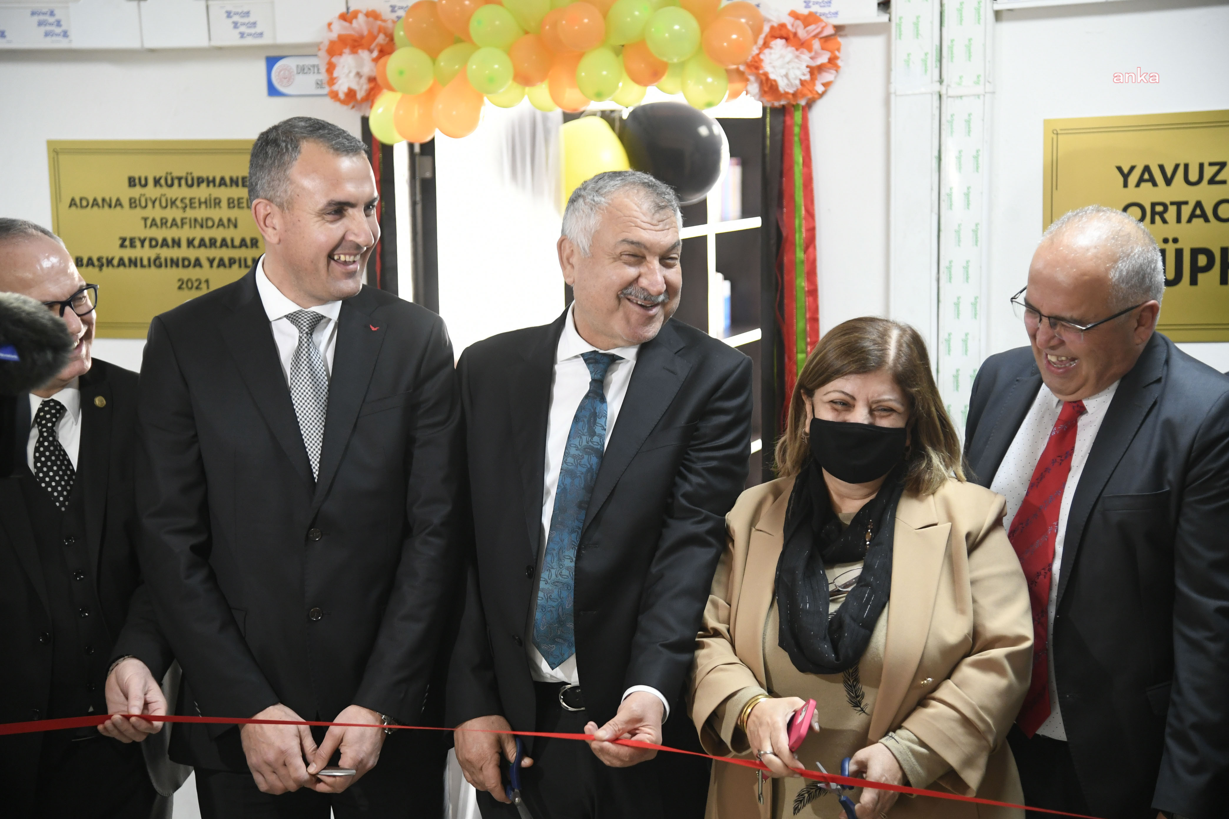 ADANA BÜYÜKŞEHİR'DEN YAVUZ SELİM ORTAOKULU'NA KÜTÜPHANE