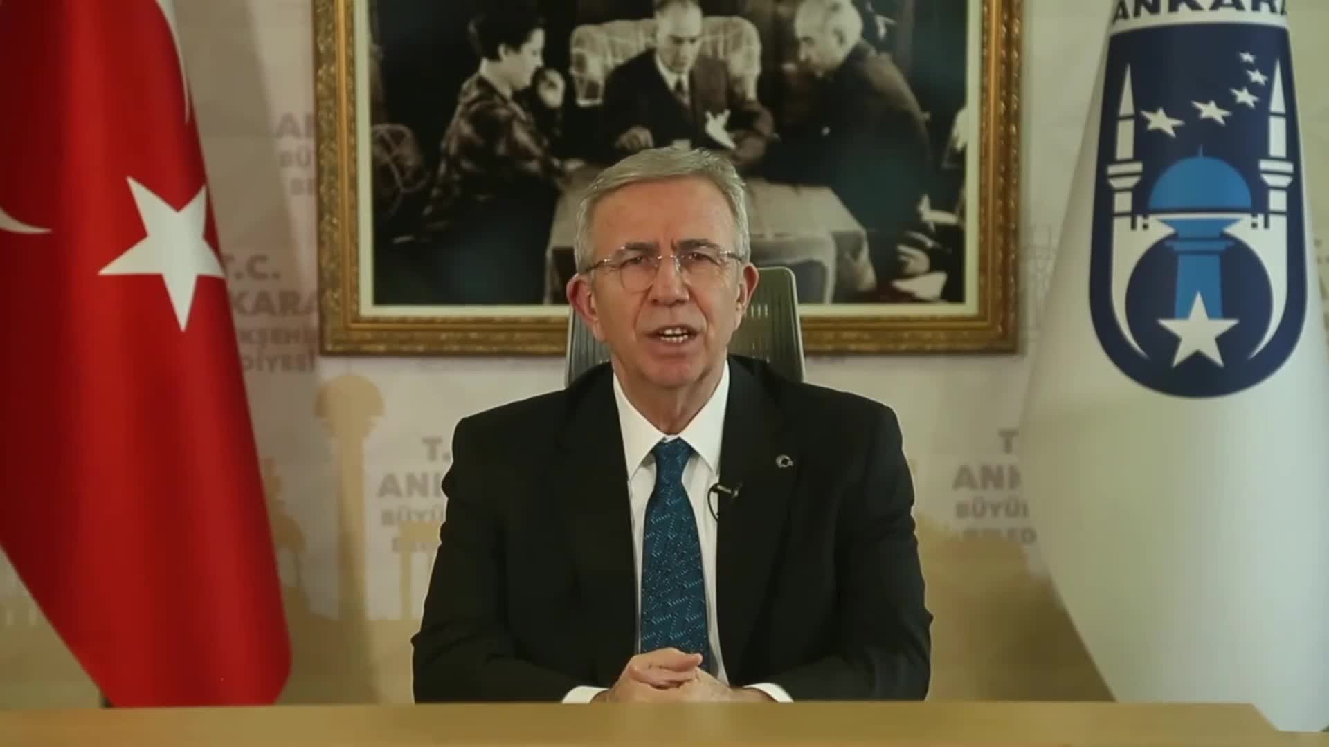 MANSUR YAVAŞ ÖZEL HALK OTOBÜSLERİNE VERİLEN DESTEĞİN ARTIRILACAĞINI AÇIKLADI, ESNAF YENİDEN KONTAK AÇTI