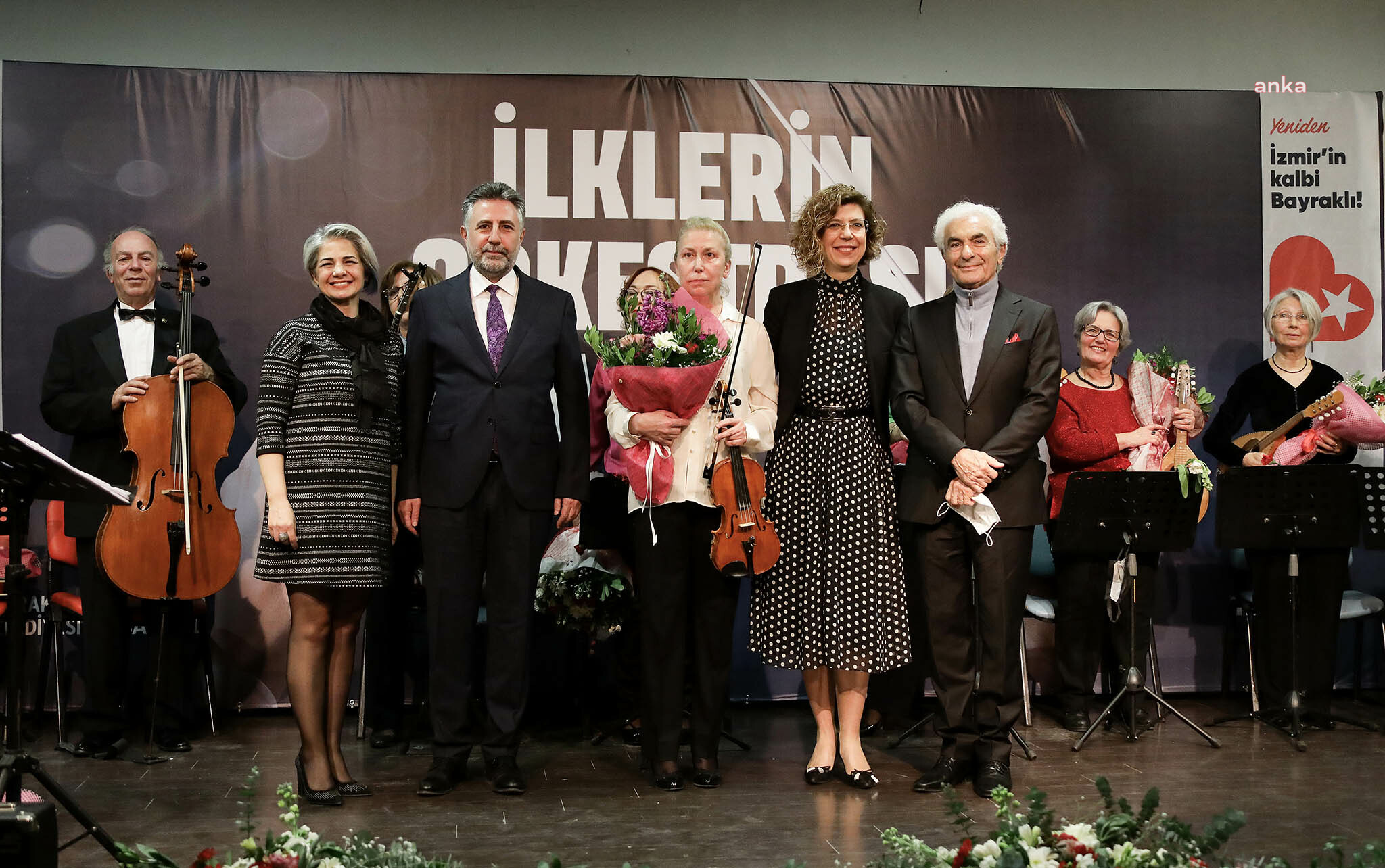 BAYRAKLI BELEDİYESİ MANDOLİN ORKESTRASI’NDAN UNUTULMAZ KONSER