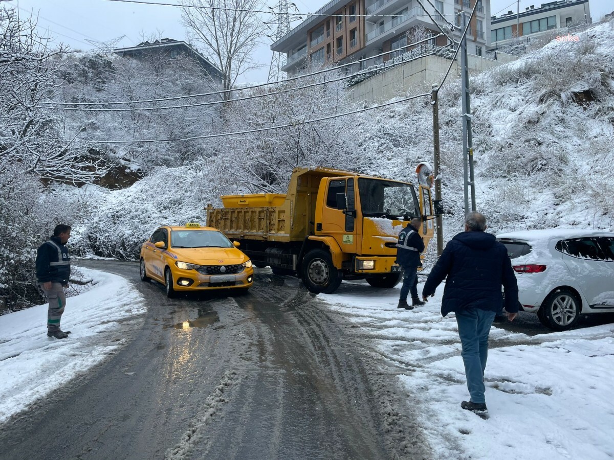 SARIYER’DE KARLA MÜCADELE ÇALIŞMALARI DEVAM EDİYOR