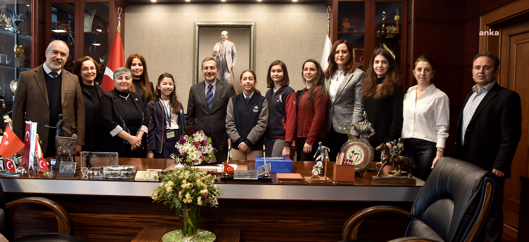 ÇOCUKLAR SORDU, TEPEBAŞI BELEDİYE BAŞKANI ATAÇ YANITLADI