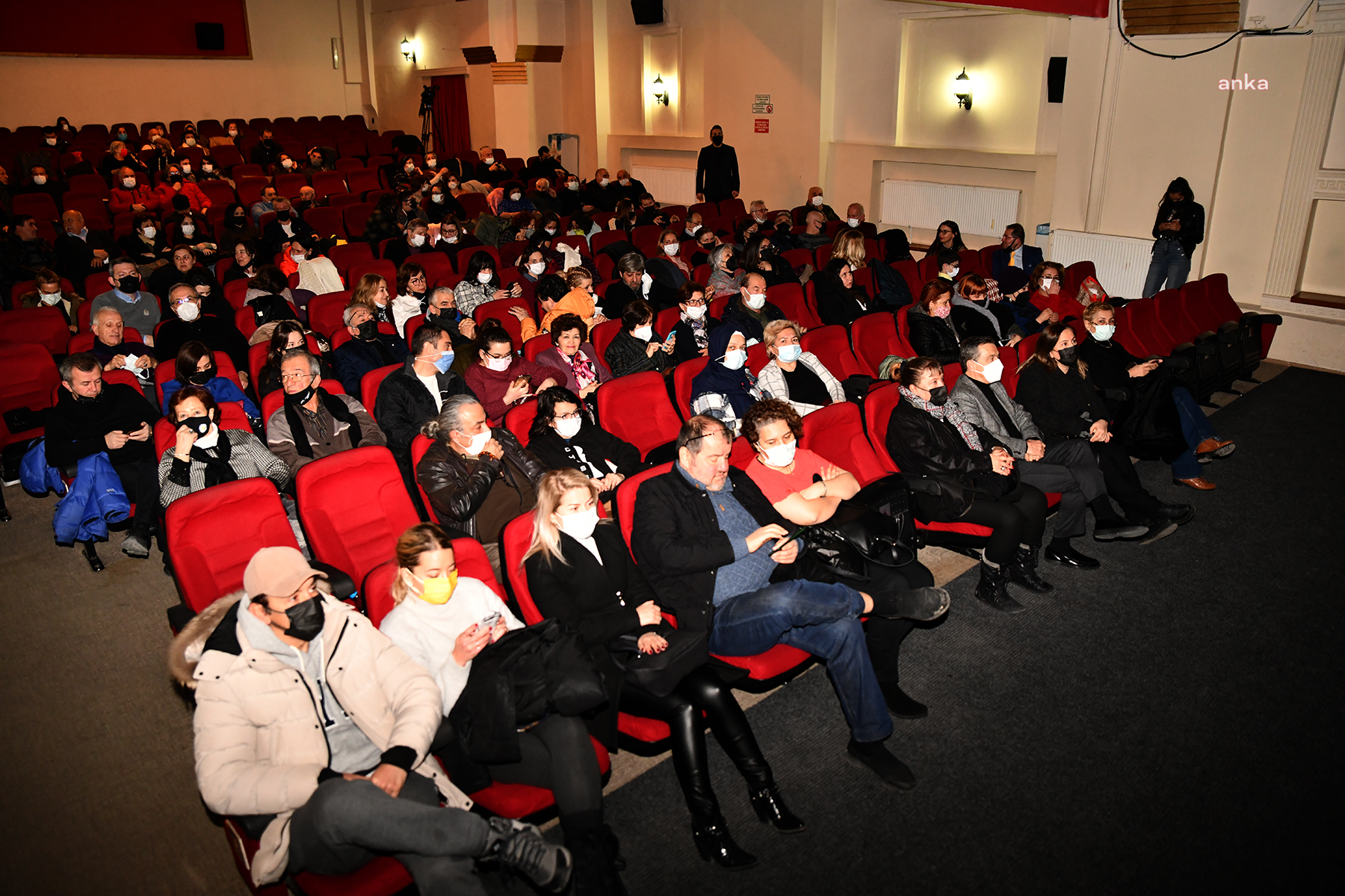 TEPEBAŞI BELEDİYESİ'NDEN İNCİ ÇAYIRLI ANISINA ÖZEL KONSER
