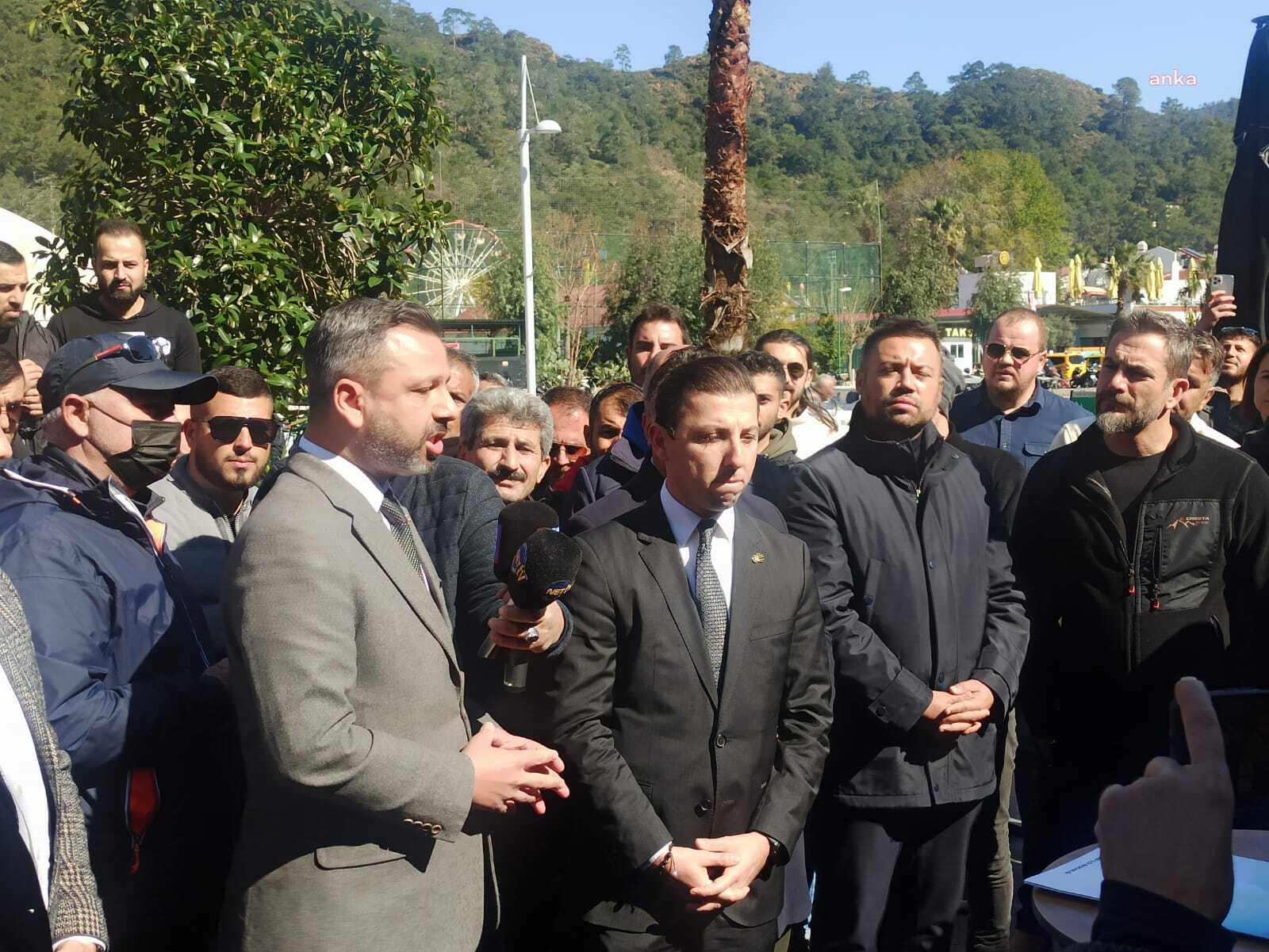 CHP MARMARİS İLÇE BAŞKANI ZEKİCAN BALCI, TURİZM BAKANI ERSOY'A SESLENDİ: "YUMRUĞUNUZU MASAYA VURUN, MÜZİK KISITLAMASINI DERHAL KALDIRIN"