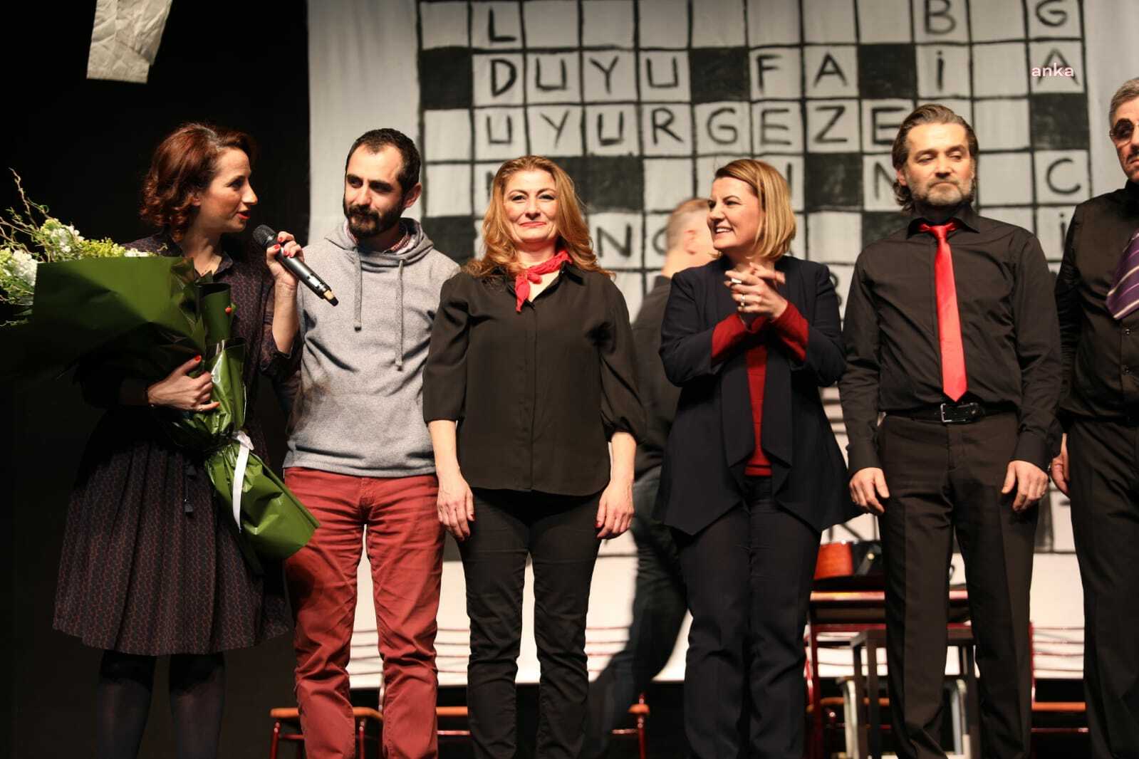 İZMİT BELEDİYE BAŞKANI HÜRRİYET, DOKTORLARA “İYİ Kİ VARSINIZ” DİYE SESLENDİ
