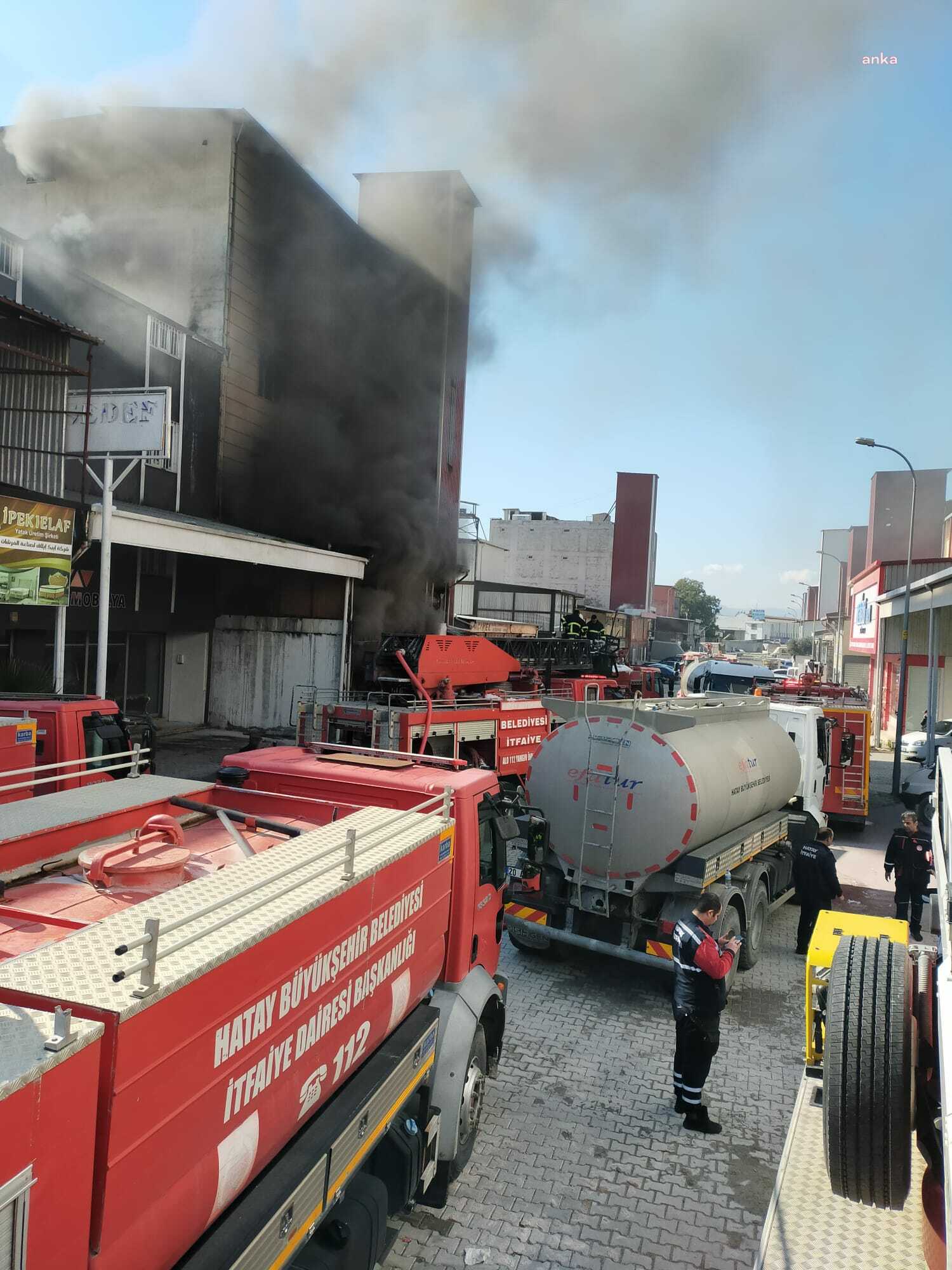 HATAY YENİ SANAYİ SİTESİ’NDE ÇIKAN YANGIN KONTROL ALTINA ALINDI