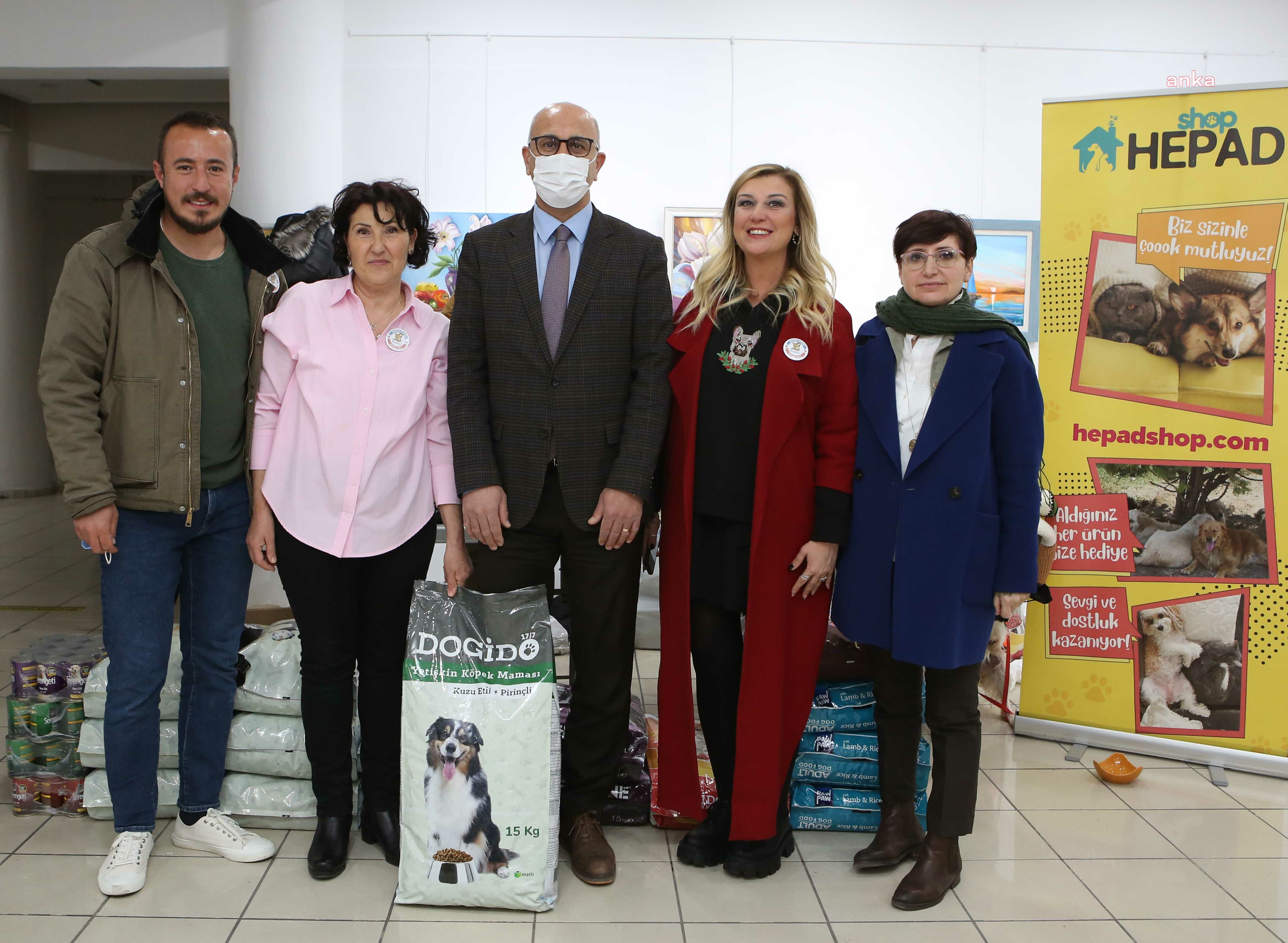 NİLÜFER BELEDİYESİ'NİN BELGESEL GÖSTERİMİNE BİLET YERİNE MAMA İLE GİRİŞ