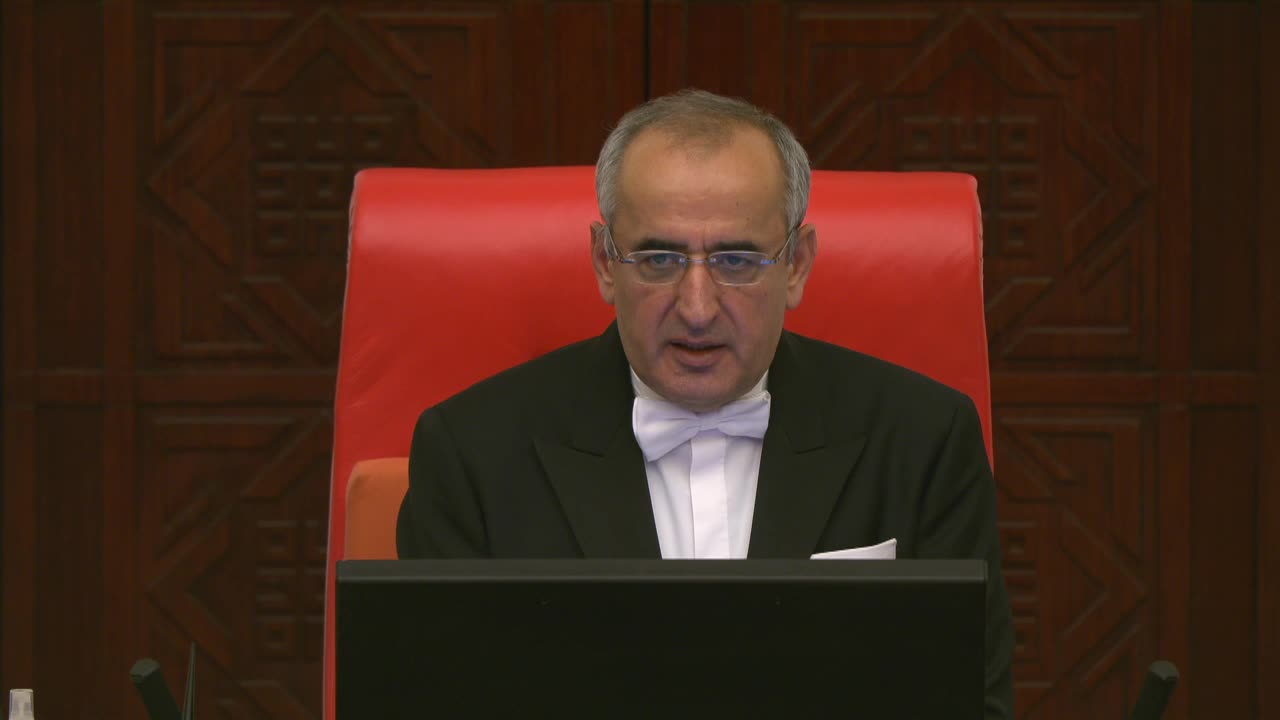 CHP’NİN ‘SAĞLIK ÇALIŞANLARININ SORUNLARININ ARAŞTIRILMASI’ ÖNERGESİ AKP VE MHP OYLARIYLA REDDEDİLDİ
