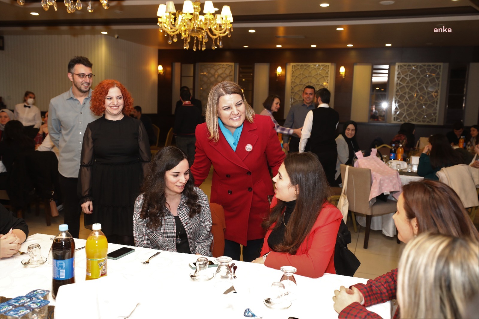 İZMİT BELEDİYE BAŞKANI HÜRRİYET, SOSYAL HİZMET UZMANLARINI YALNIZ BIRAKMADI