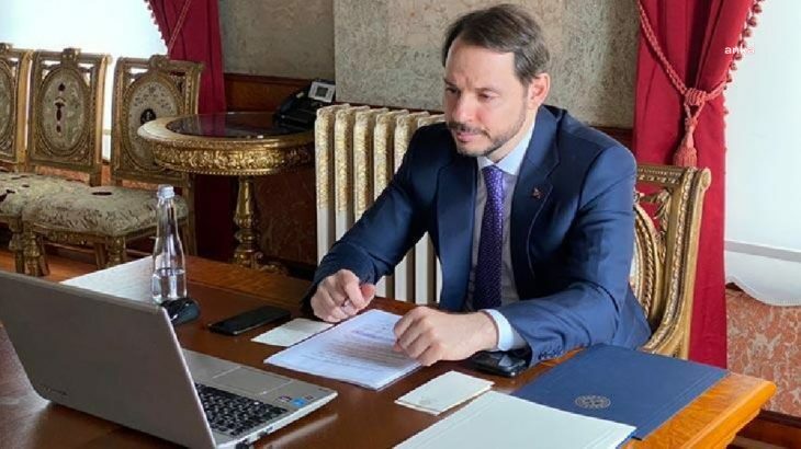 BERAT ALBAYRAK PATATES DEPOSU BASKINLARININ NEDENİNİ AÇIKLADI: "BELİRLİ SİYASİ EĞİLİME SAHİP TÜCCARLARIN FAHİŞ FİYAT BELİRLEDİKLERİNİ TESPİT ETTİK"