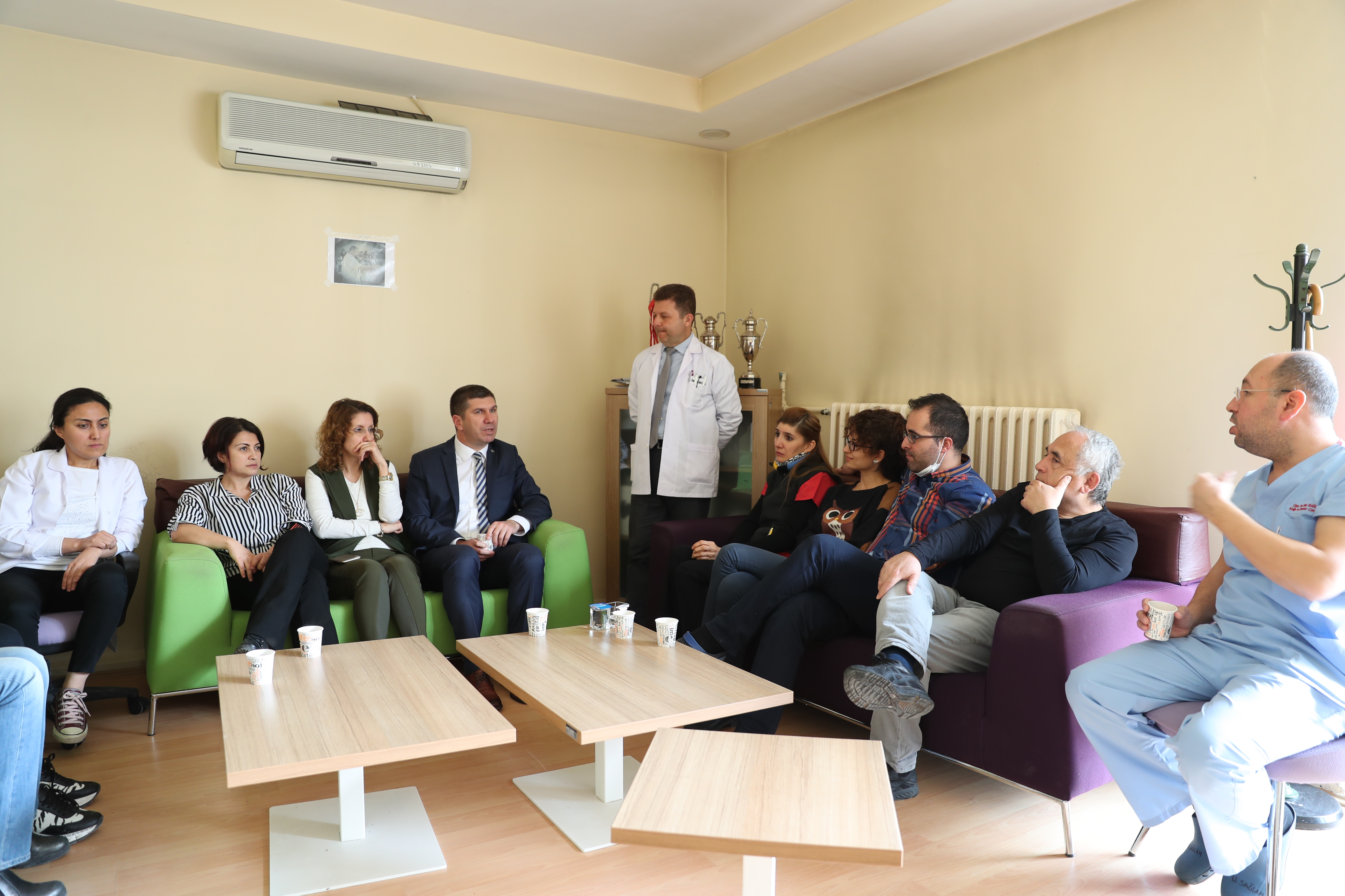 BURDUR BELEDİYE BAŞKANI ERCENGİZ'DEN 14 MART TIP BAYRAMI ZİYARETİ