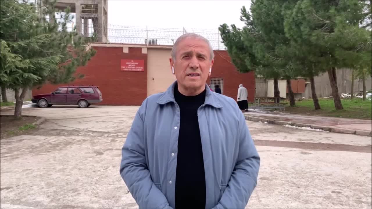 YILDIRIM KAYA’DAN AYSEL TUĞLUK’A ZİYARET: “KENDİ İHTİYACINI GÖREMEYECEK BİRİNİN TAHLİYE EDİLMESİNDEN BAŞKA BİR SEÇENEK YOKTUR”