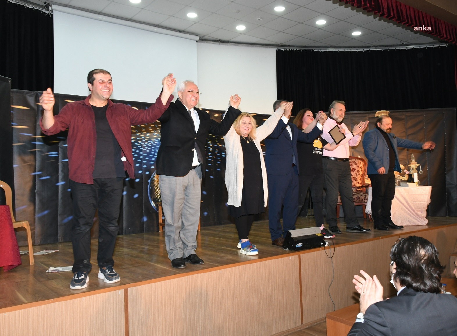 UYUŞTURUCUNUN ZARARLARI, ÇOCUKLARA TİYATROYLA ANLATILDI