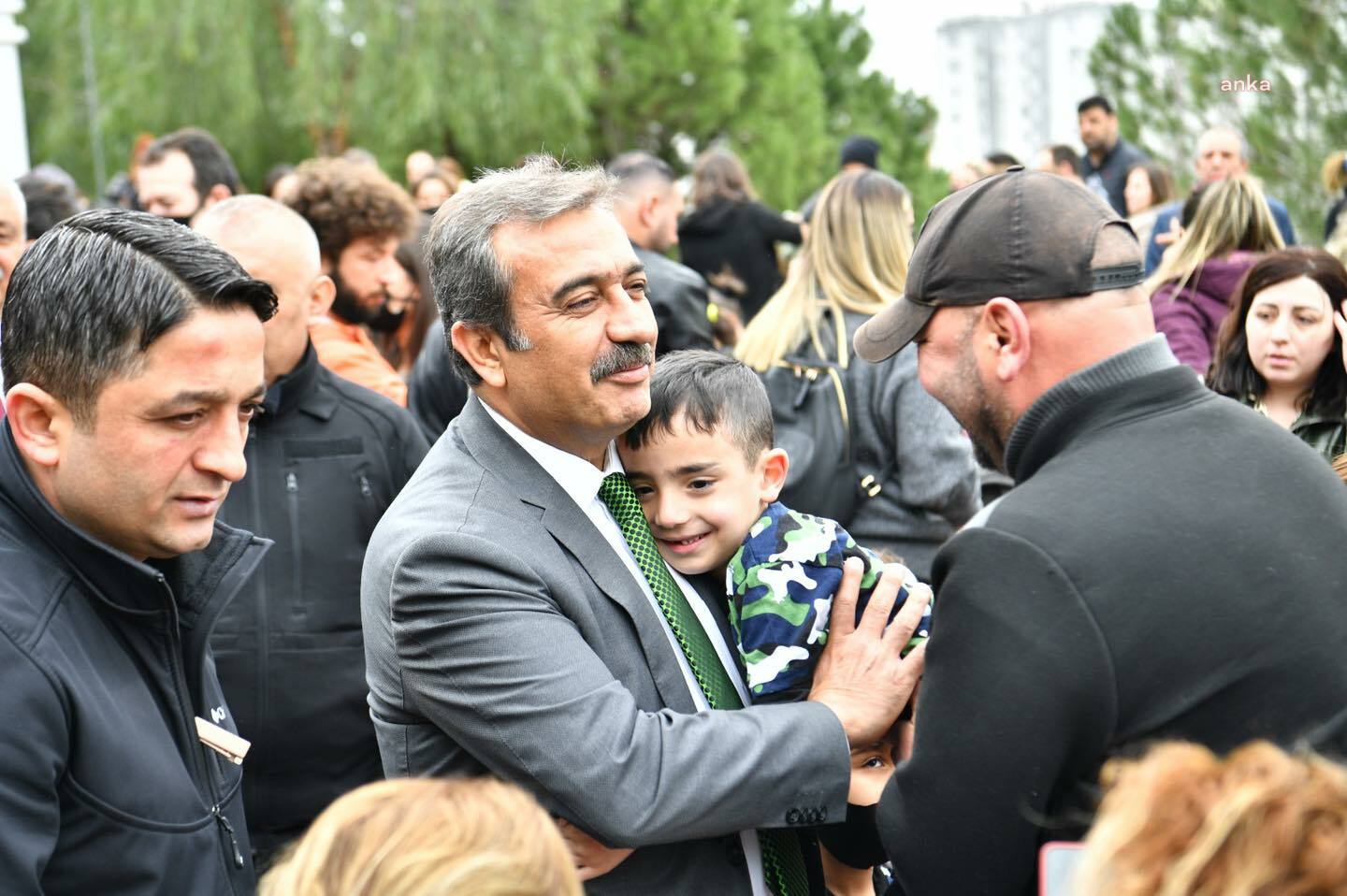 ÇUKUROVA BELEDİYE BAŞKANI ÇETİN’İ DUYGULANDIRAN GÖSTERİ