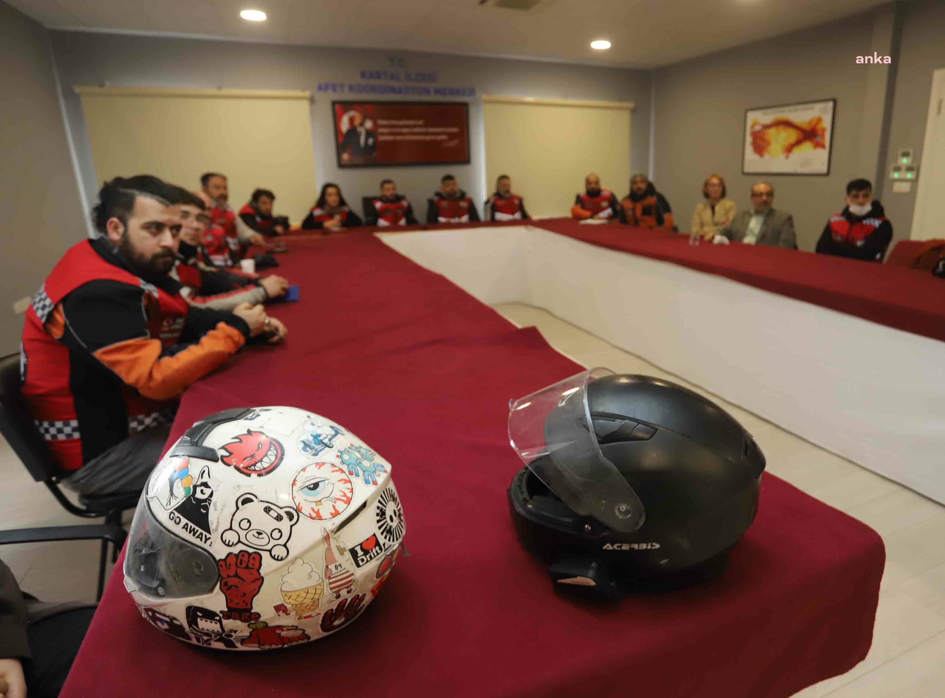 KARTAL’DA AFET GÖNÜLLÜSÜ MOTOSİKLETLİ KURYELERE EĞİTİM VERİLDİ