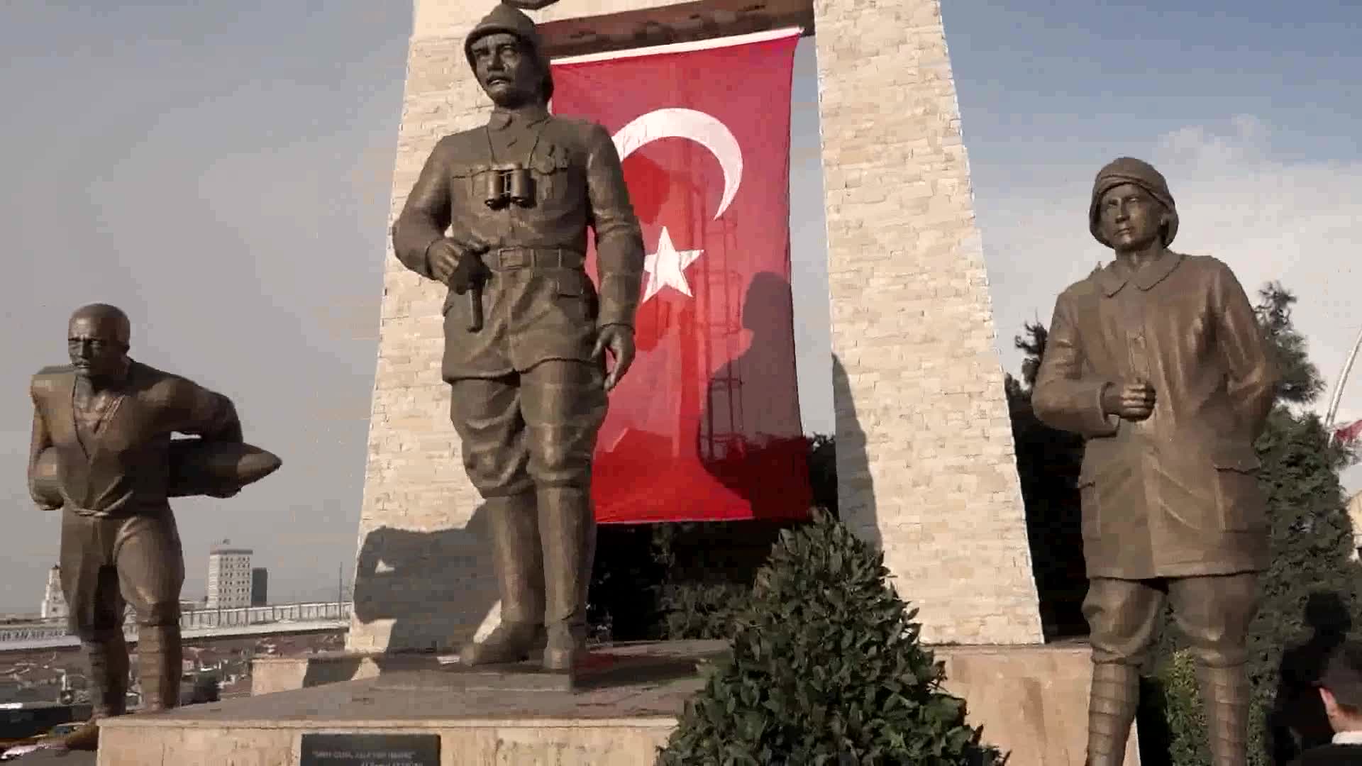 ÇANAKKALE DENİZ ZAFERİ’NİN 107. YIL DÖNÜMÜNDE BÜYÜKÇEKMECE'DE ANLAMLI KUTLAMA