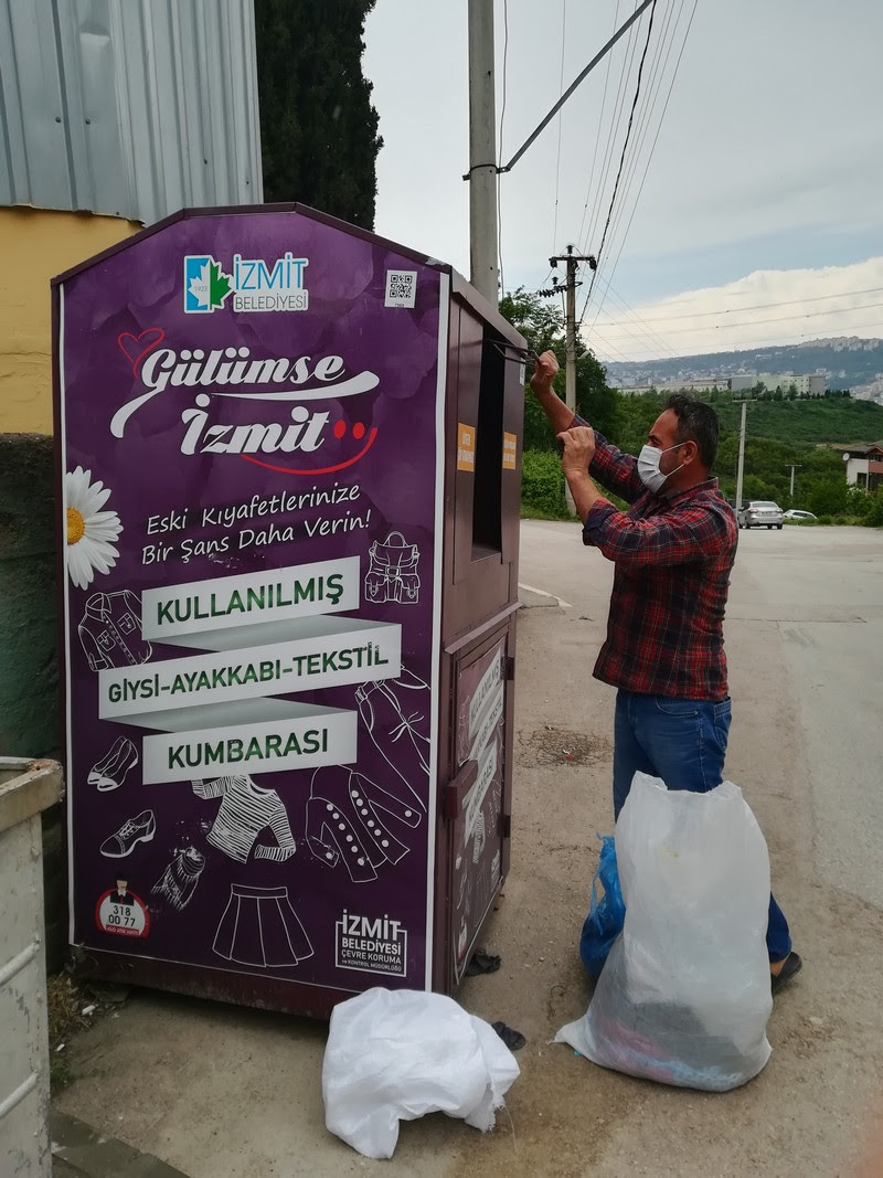 İZMİT BELEDİYESİ, TEKSTİL ATIKLARINI EKONOMİYE KAZANDIRIYOR