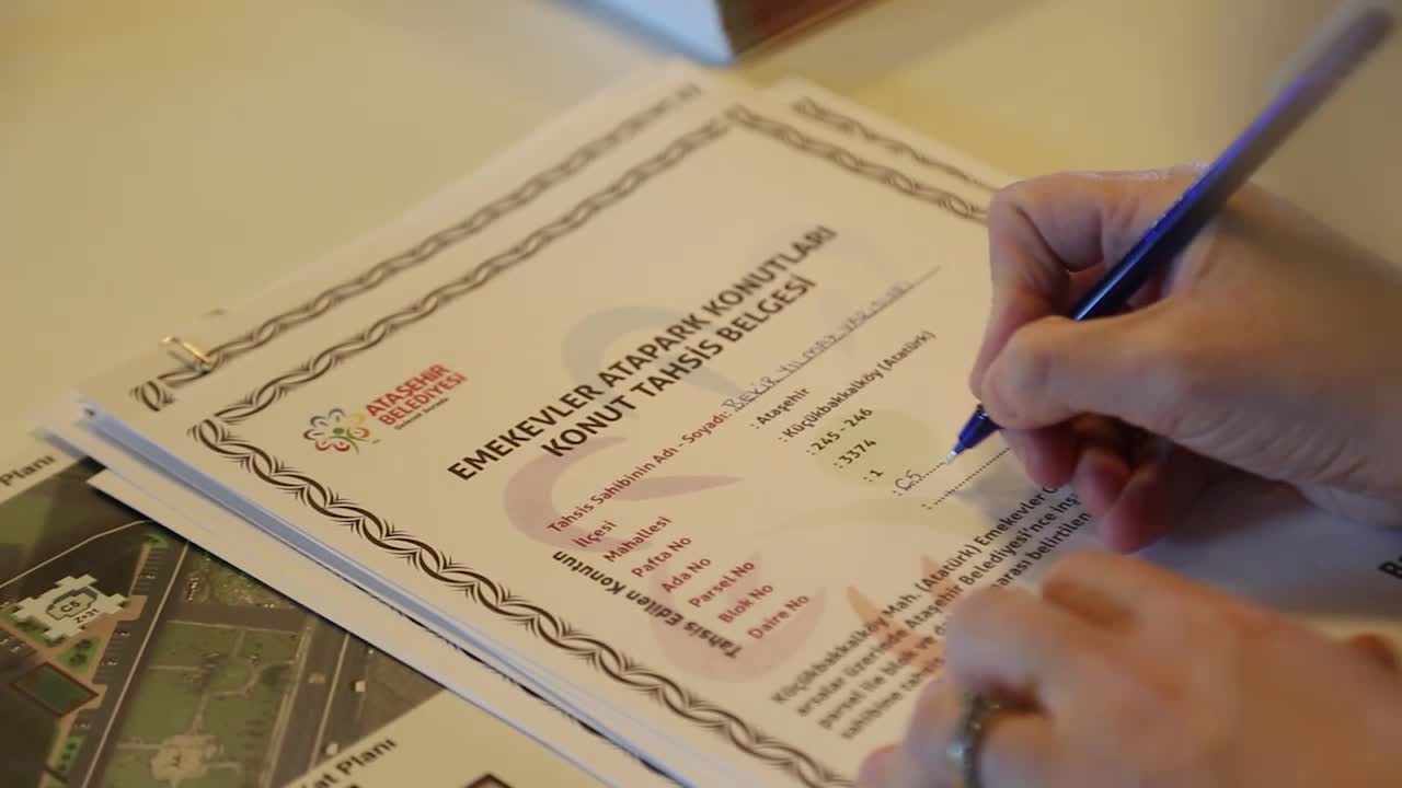 ATAŞEHİR’DE HAK SAHİPLERİ, EVLERİNE KAVUŞTU