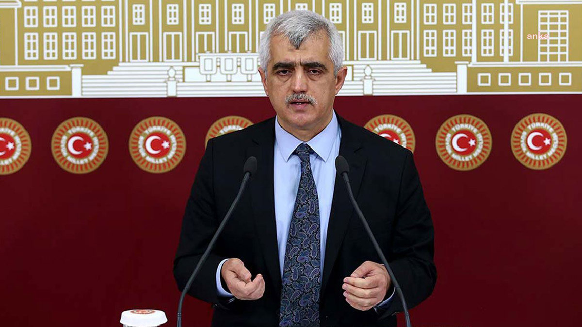 GERGERLİOĞLU'NDAN KOCAELİ VALİSİ YAVUZ'A: “SELAHATTİN DEMİRTAŞ EN BÜYÜK ADAY OLDUĞU İÇİN ZİNDANDA TUTULUYOR”