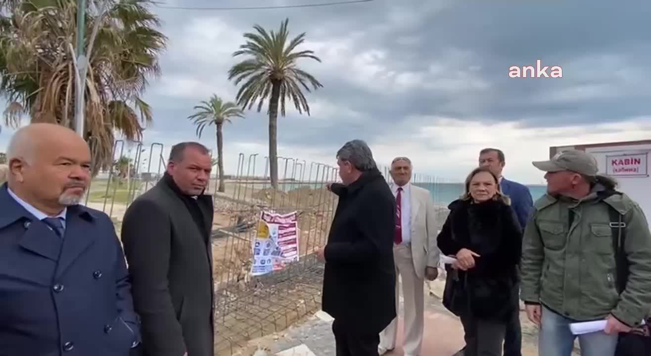 TAŞUCU'NDA PLAJ VE YÜRÜYÜŞ YOLUNA LİMAN GENİŞLETME AMACIYLA DUVAR ÖRÜLMESİ TEPKİ ÇEKTİ
