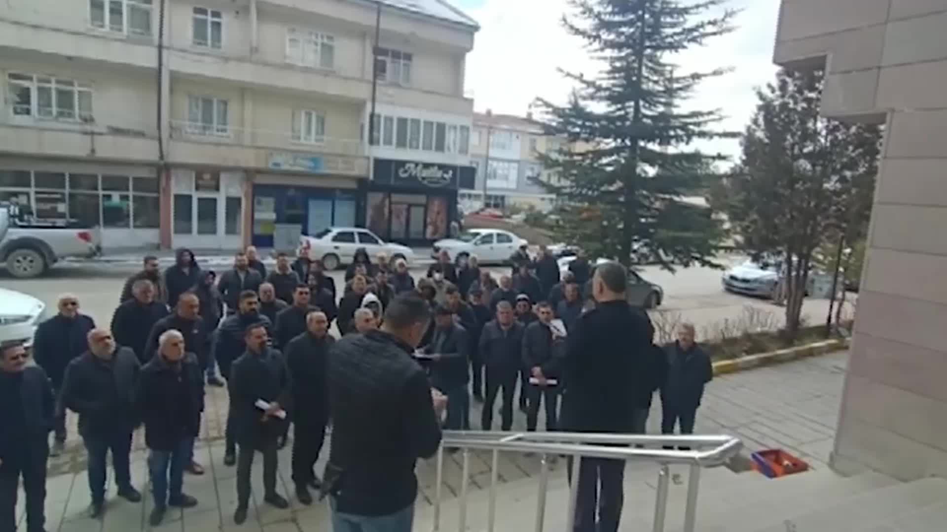 BOĞAZLIYAN’DA, ATATÜRK'E HAKARET ETTİĞİ İDDİASIYLA DİN KÜLTÜRÜ ÖĞRETMENİ HAKKINDA SUÇ DUYURUSUNDA BULUNULDU
