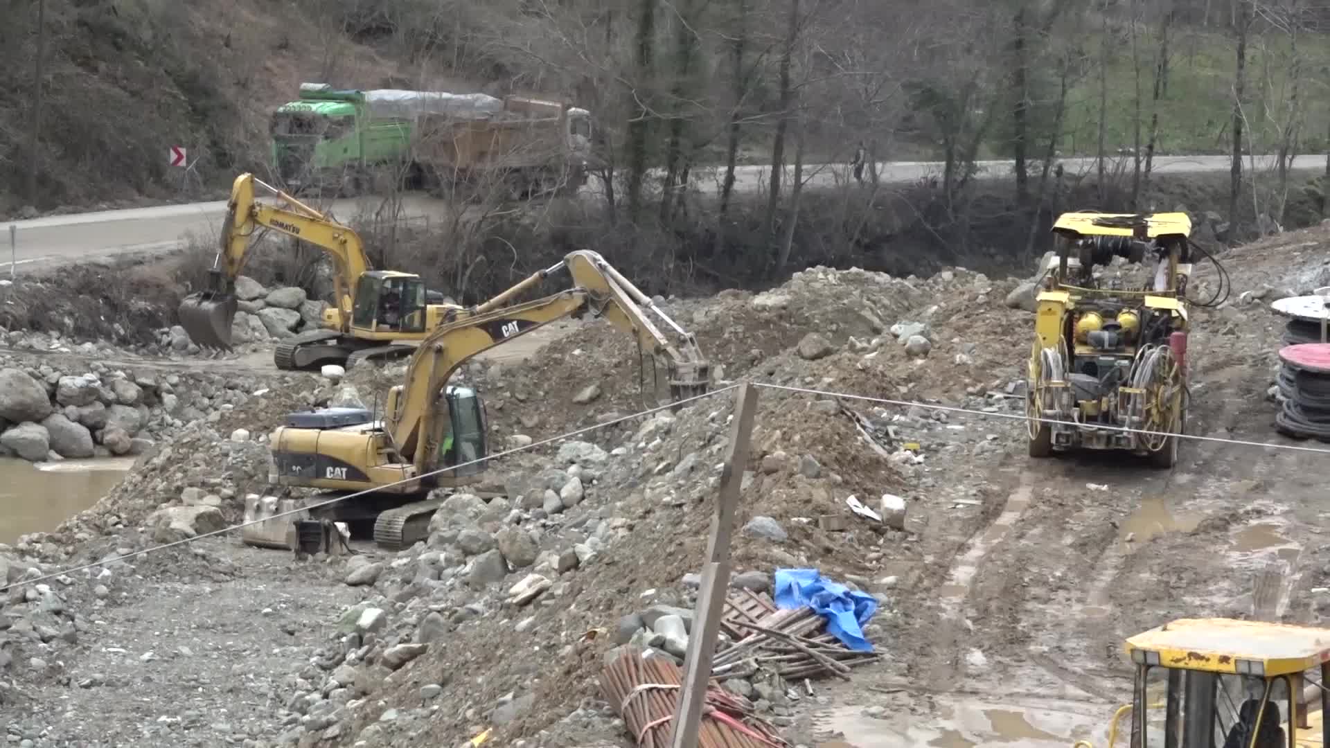 TRABZON’DA HES İNŞAATINI DURDURAN BÖLGE SAKİNLERİ: "SEL VE HEYELAN TEHLİKESİ VAR. ŞİRKETİN ALDIĞI ÇED KARARI HİLELİ"