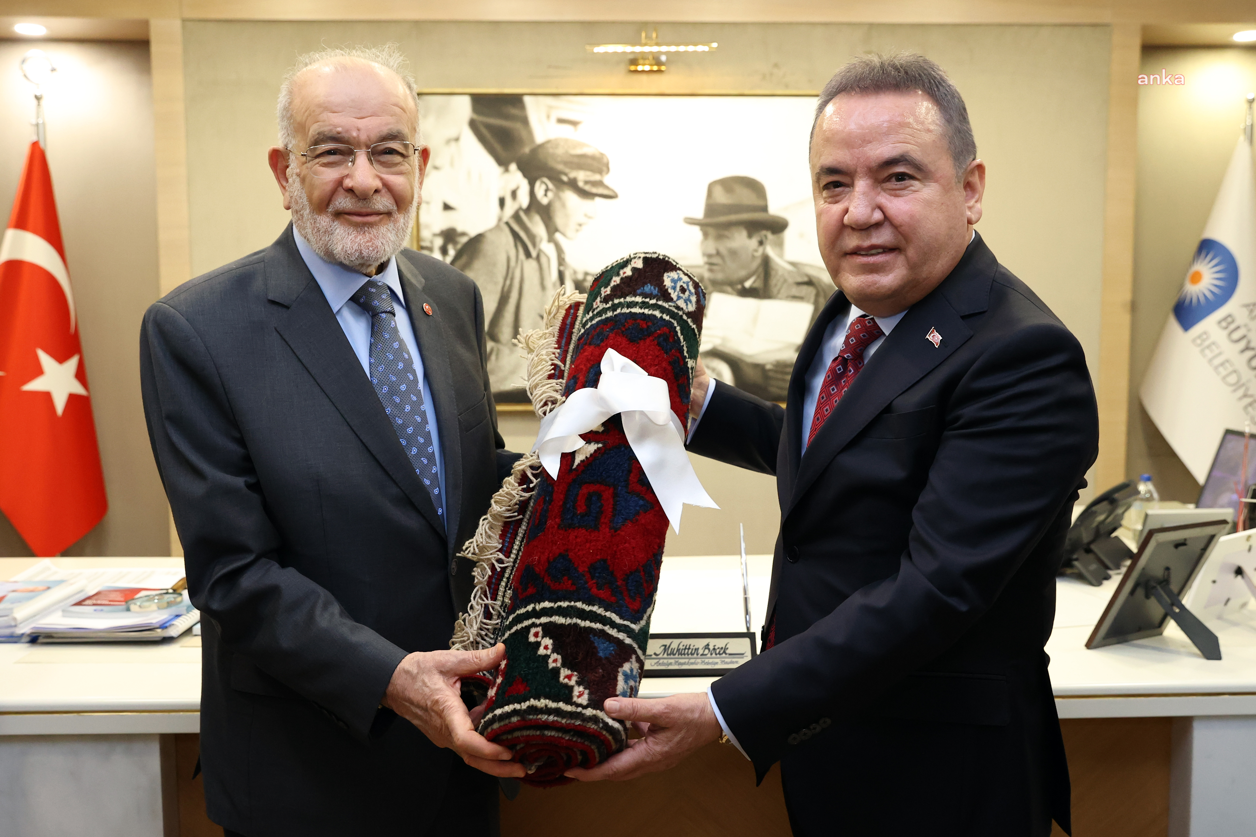 TEMEL KARAMOLLAOĞLU, MUHİTTİN BÖCEK’İ ZİYARET ETTİ